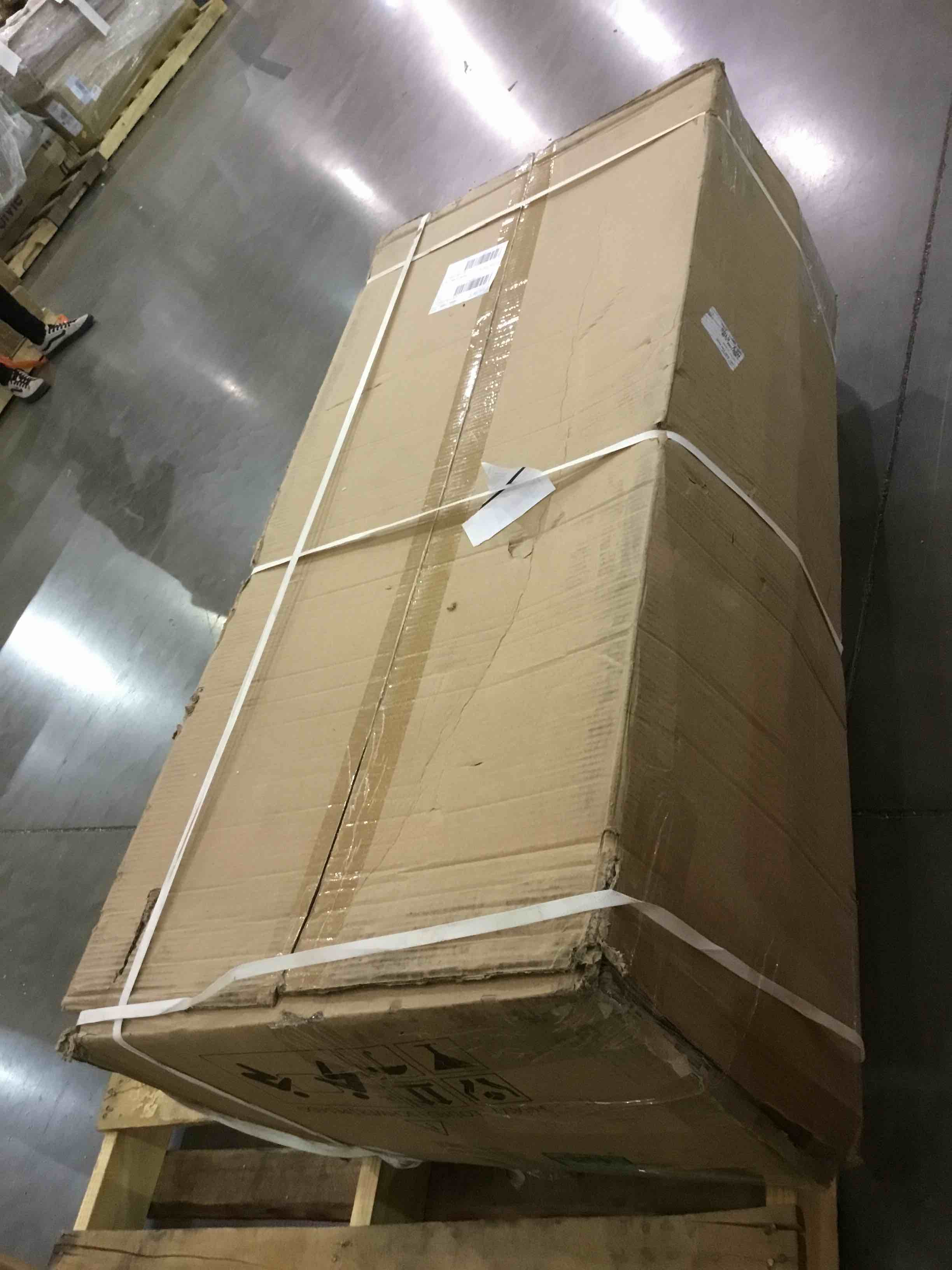 https://s3.amazonaws.com/lotting-images-prod/bidfta/BHL00086015_1695997514147.jpeg
