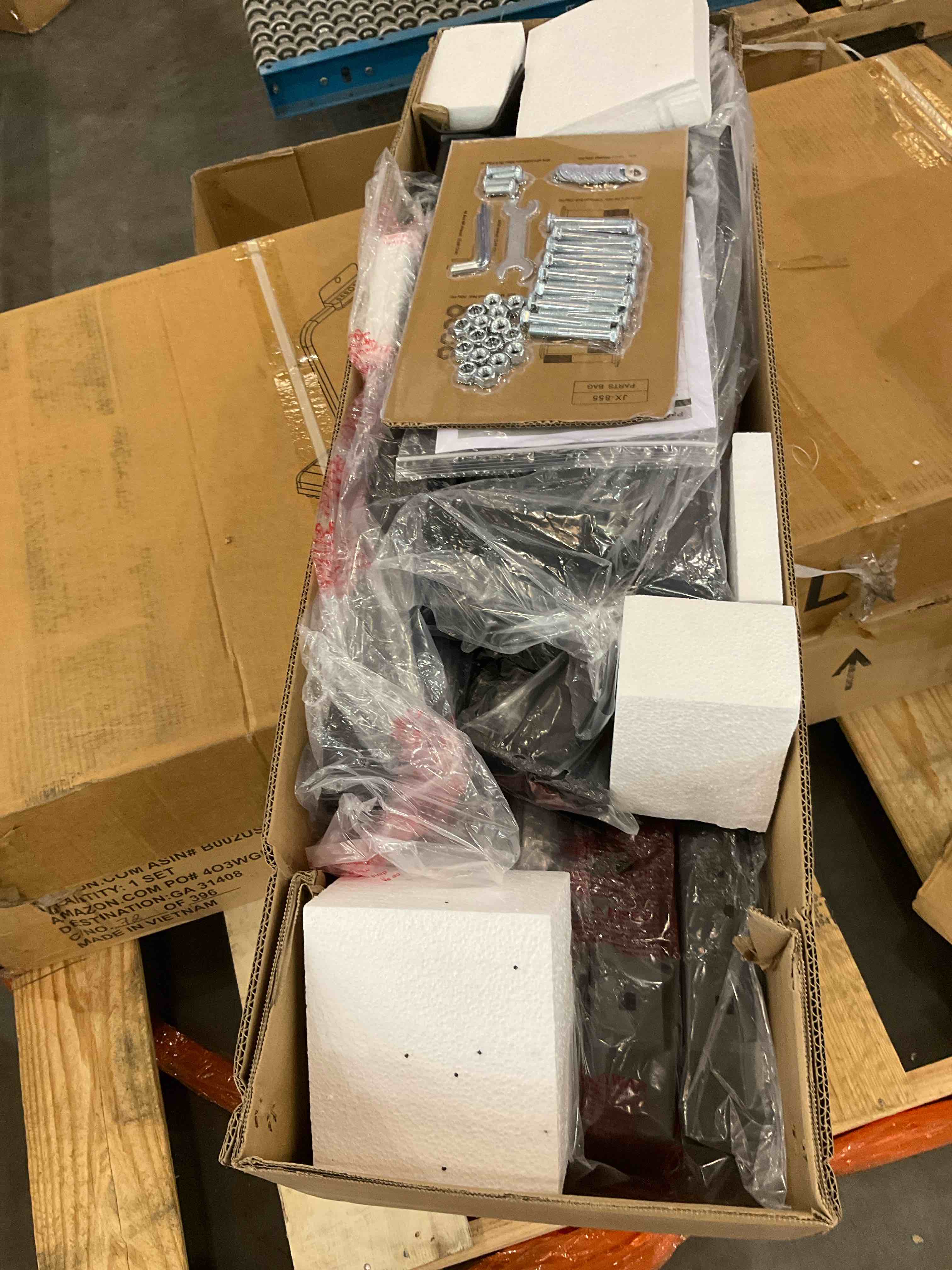 https://s3.amazonaws.com/lotting-images-prod/bidfta/BHL00086040_1696341780853.jpeg