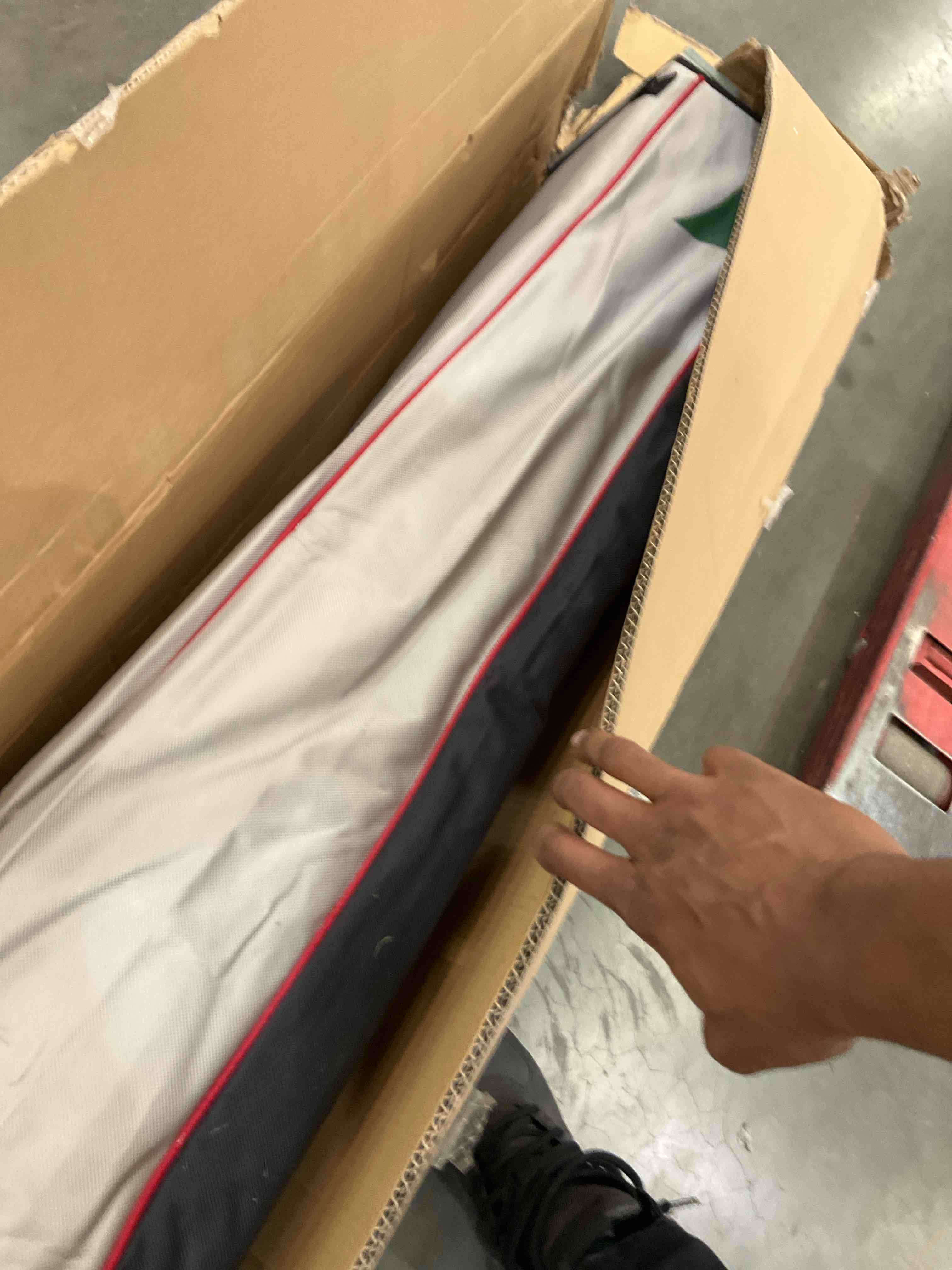 https://s3.amazonaws.com/lotting-images-prod/bidfta/BHL00088073_1695828038687.jpeg