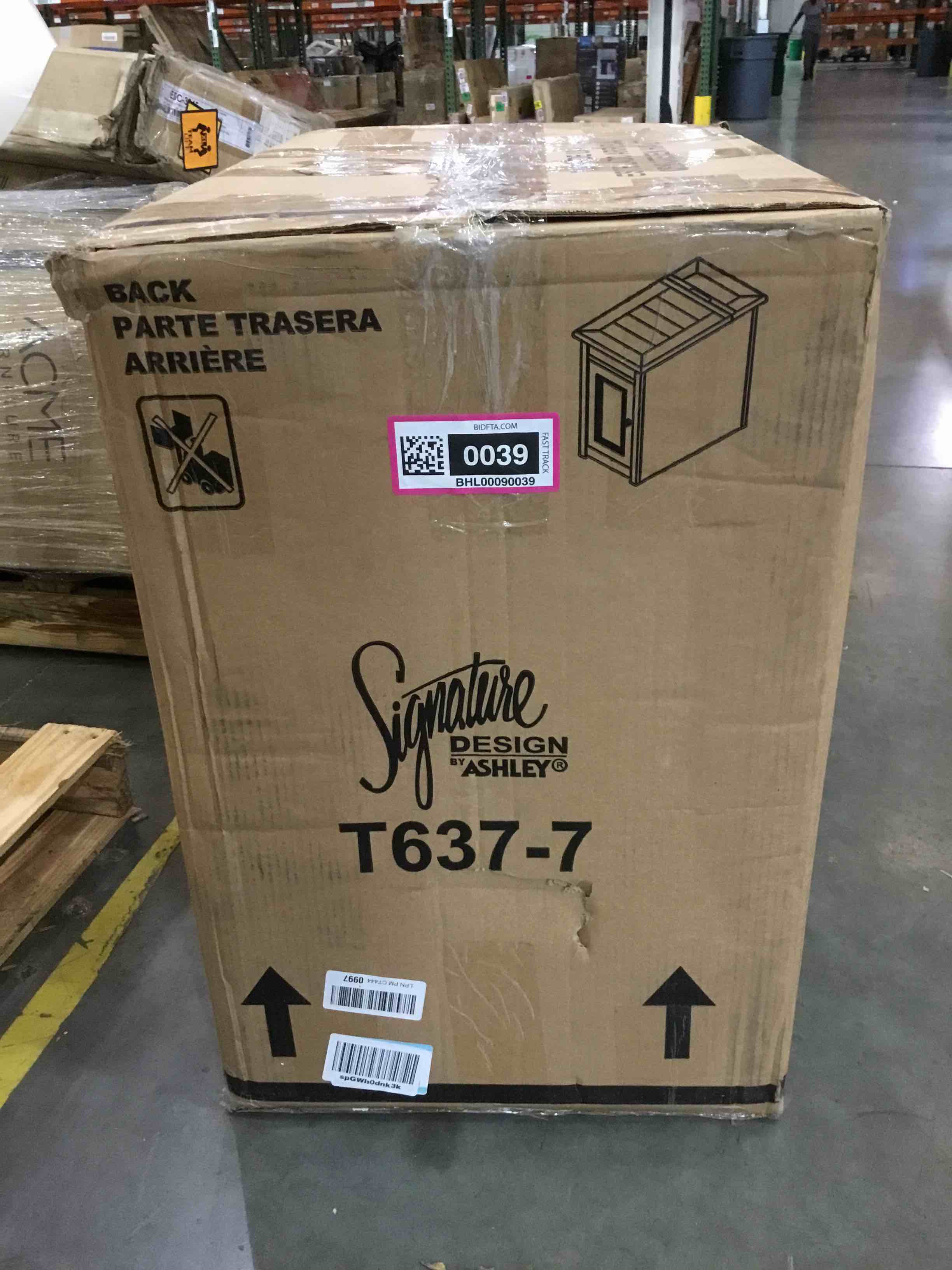 Signature Design by Ashley Bolanburg Farmhouse Chair Side End Table with Outlets and USB Ports, Antique White & Brown