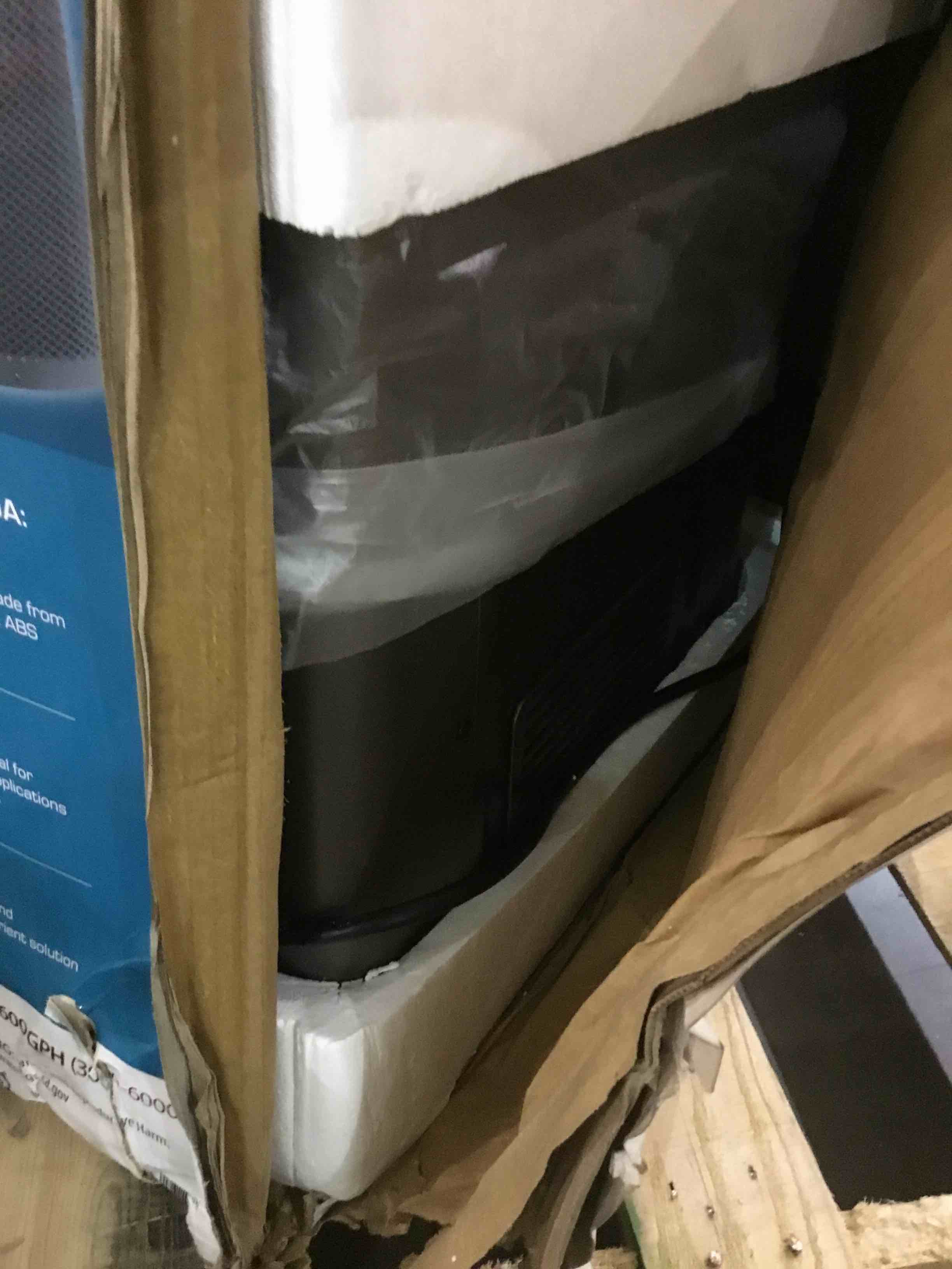 https://s3.amazonaws.com/lotting-images-prod/bidfta/BHL00090297_1695925213582.jpeg