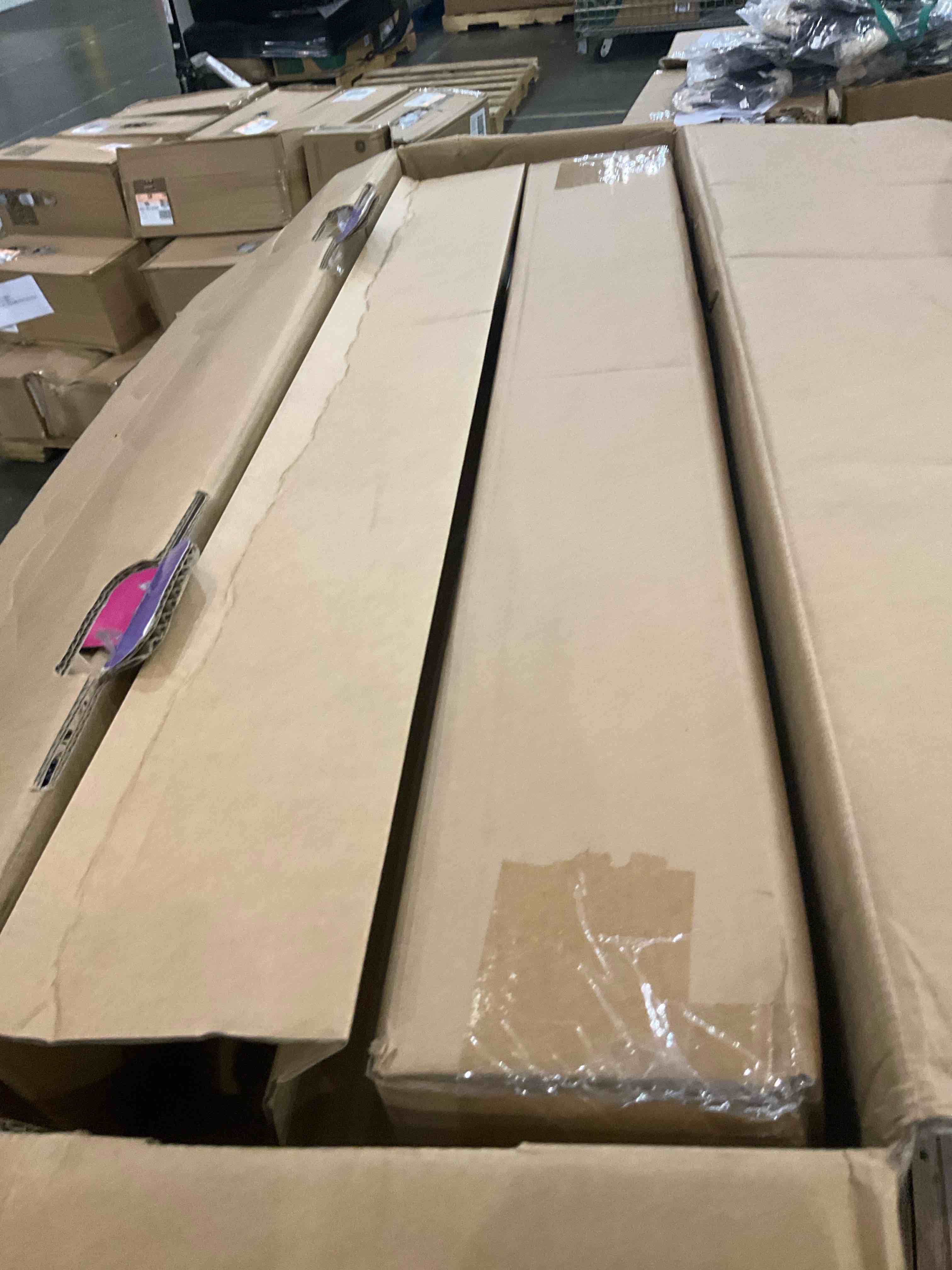 https://s3.amazonaws.com/lotting-images-prod/bidfta/BHL00090328_1696001006586.jpeg