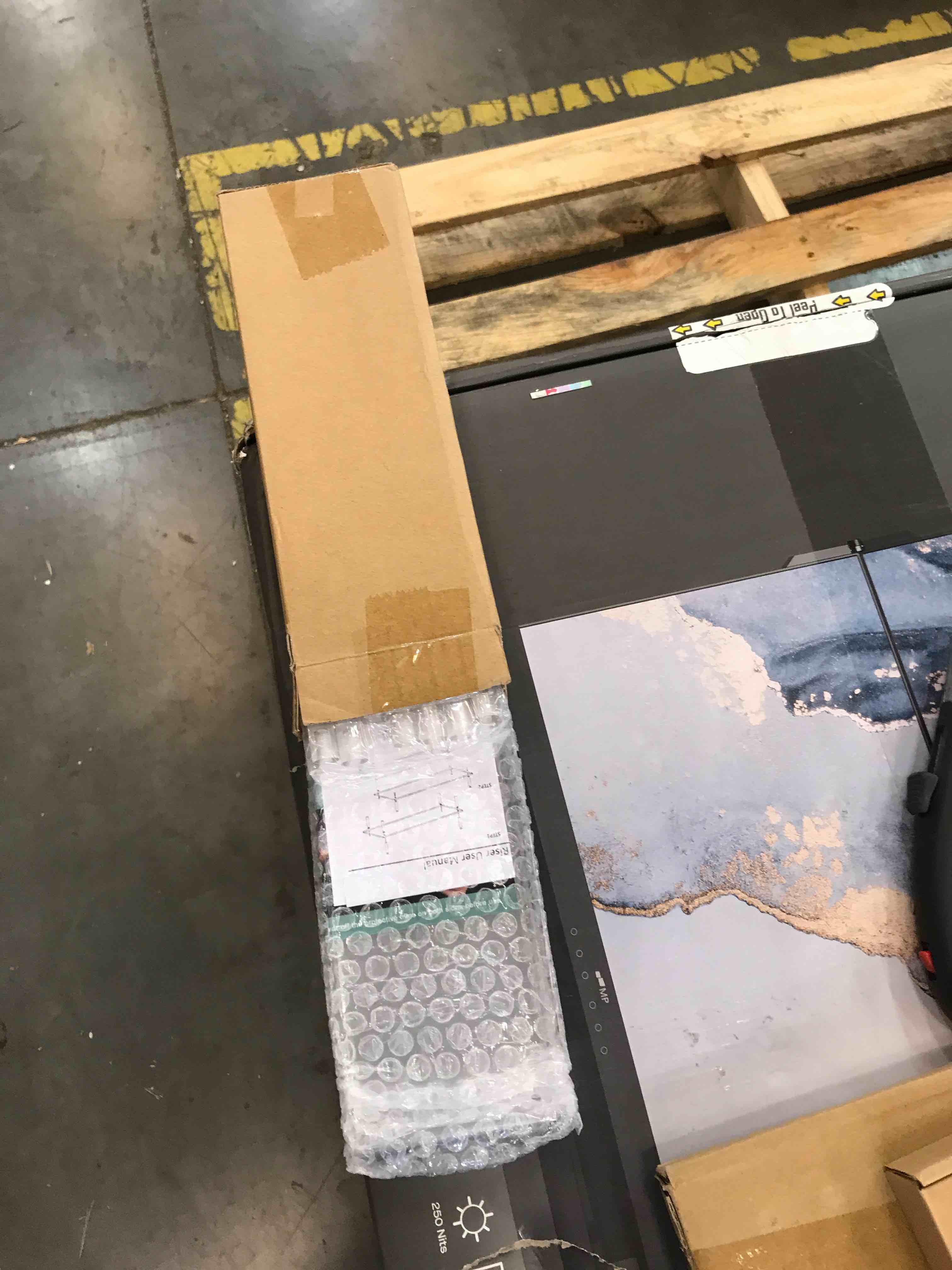 https://s3.amazonaws.com/lotting-images-prod/bidfta/BHL00090647_1694192055420.jpeg