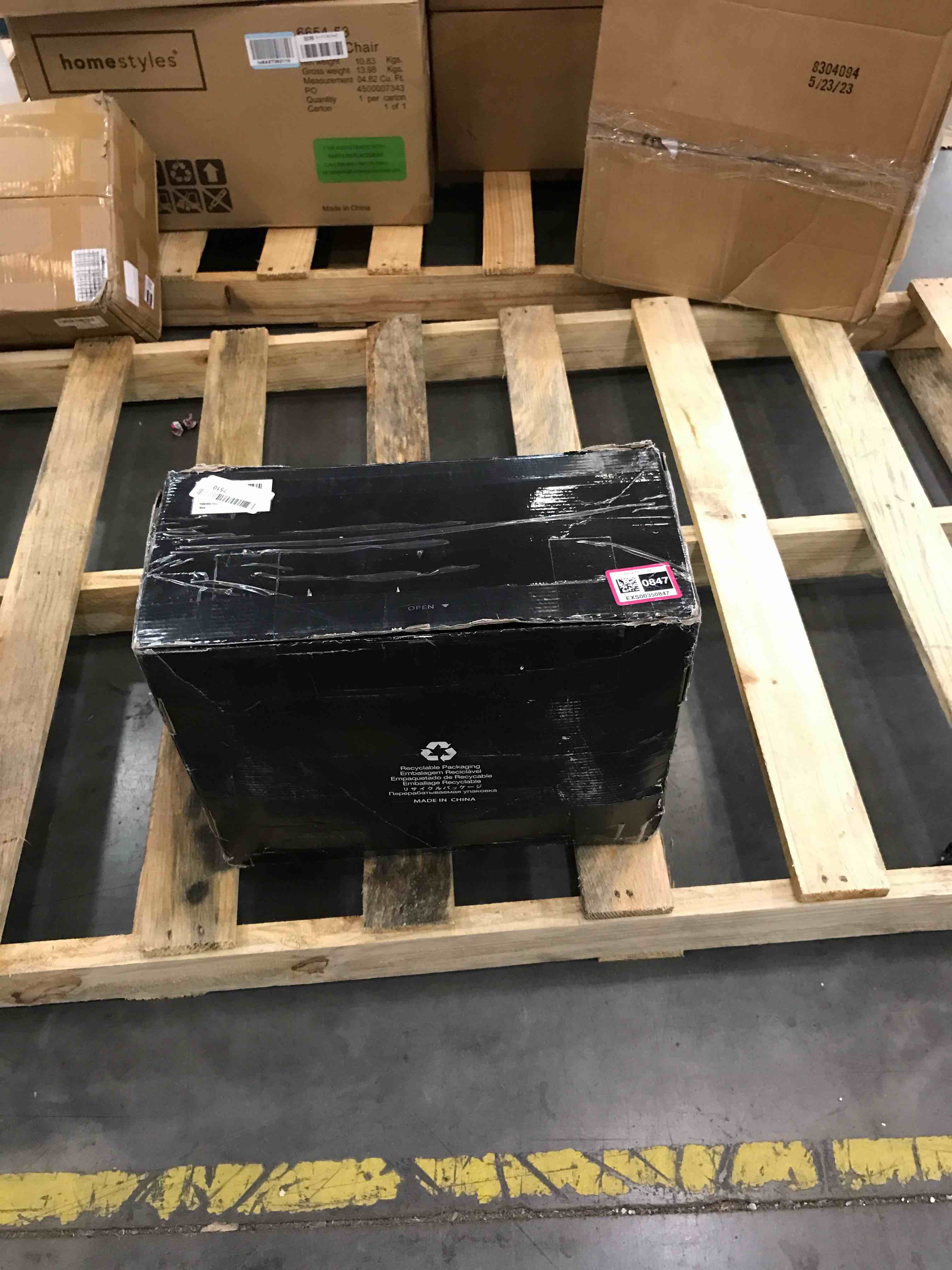 https://s3.amazonaws.com/lotting-images-prod/bidfta/BHL00090656_1694192849383.jpeg