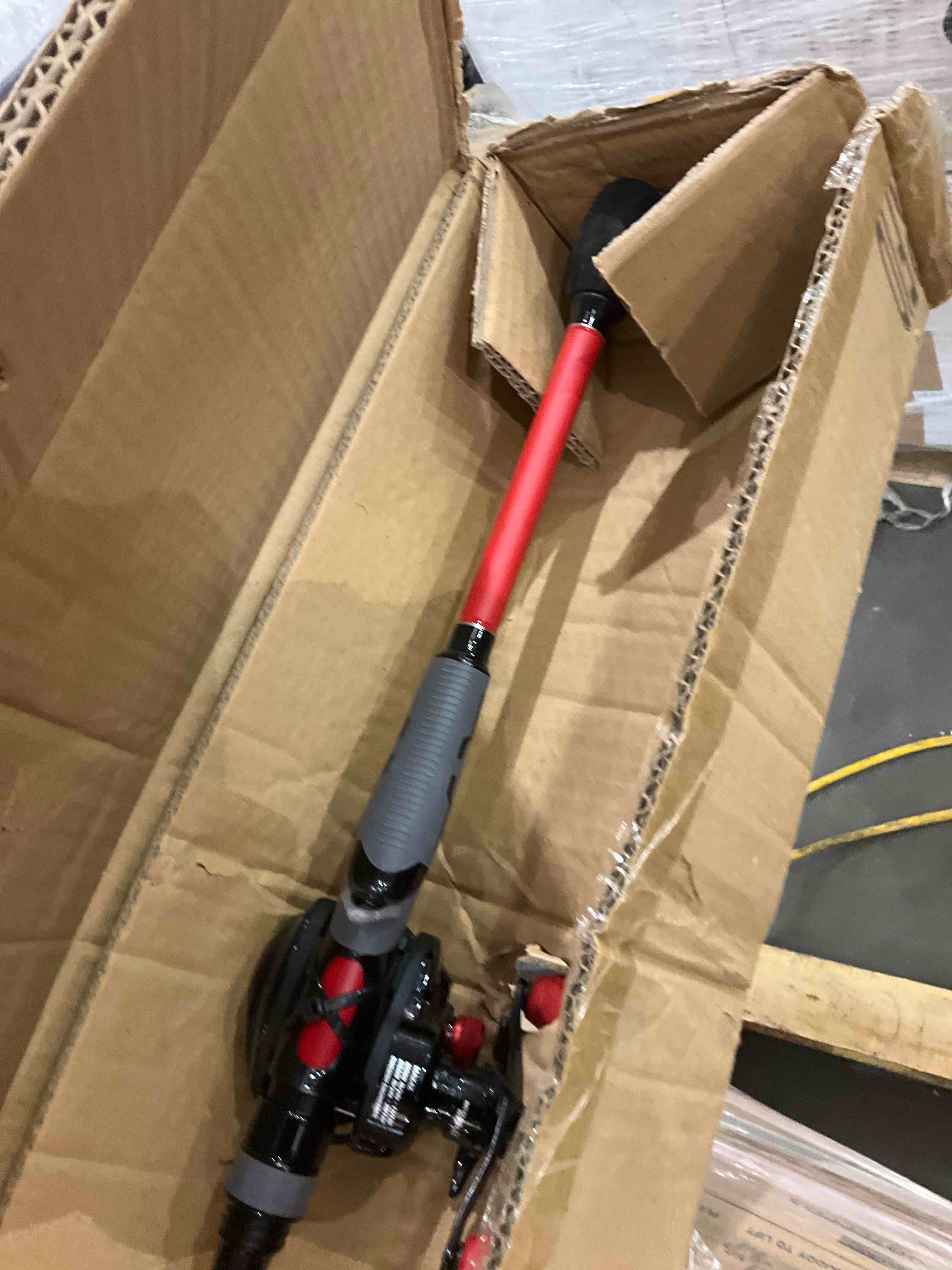 https://s3.amazonaws.com/lotting-images-prod/bidfta/BHL00090770_1694697791703.jpeg