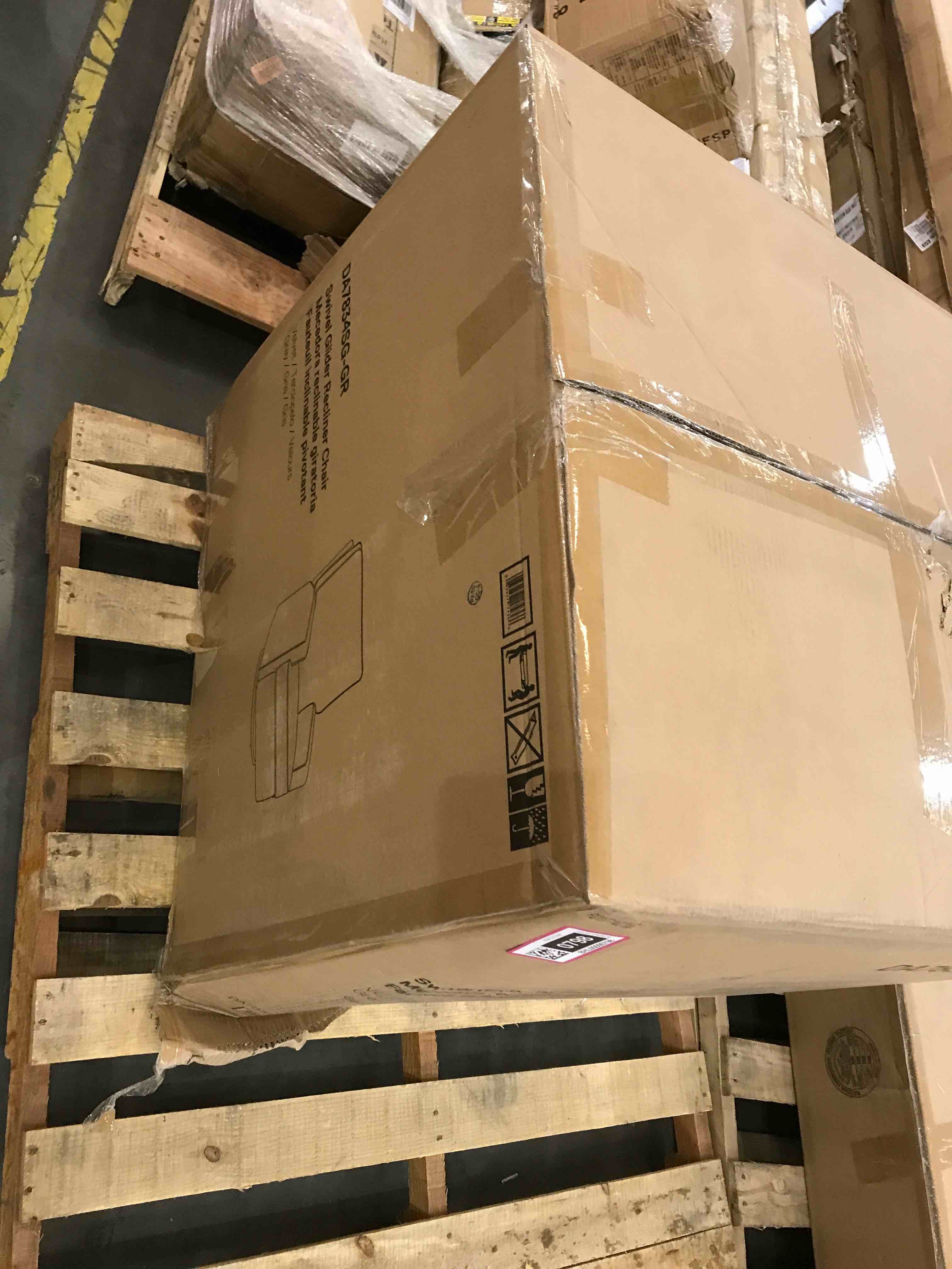 https://s3.amazonaws.com/lotting-images-prod/bidfta/BHL00090798_1694707029903.jpeg