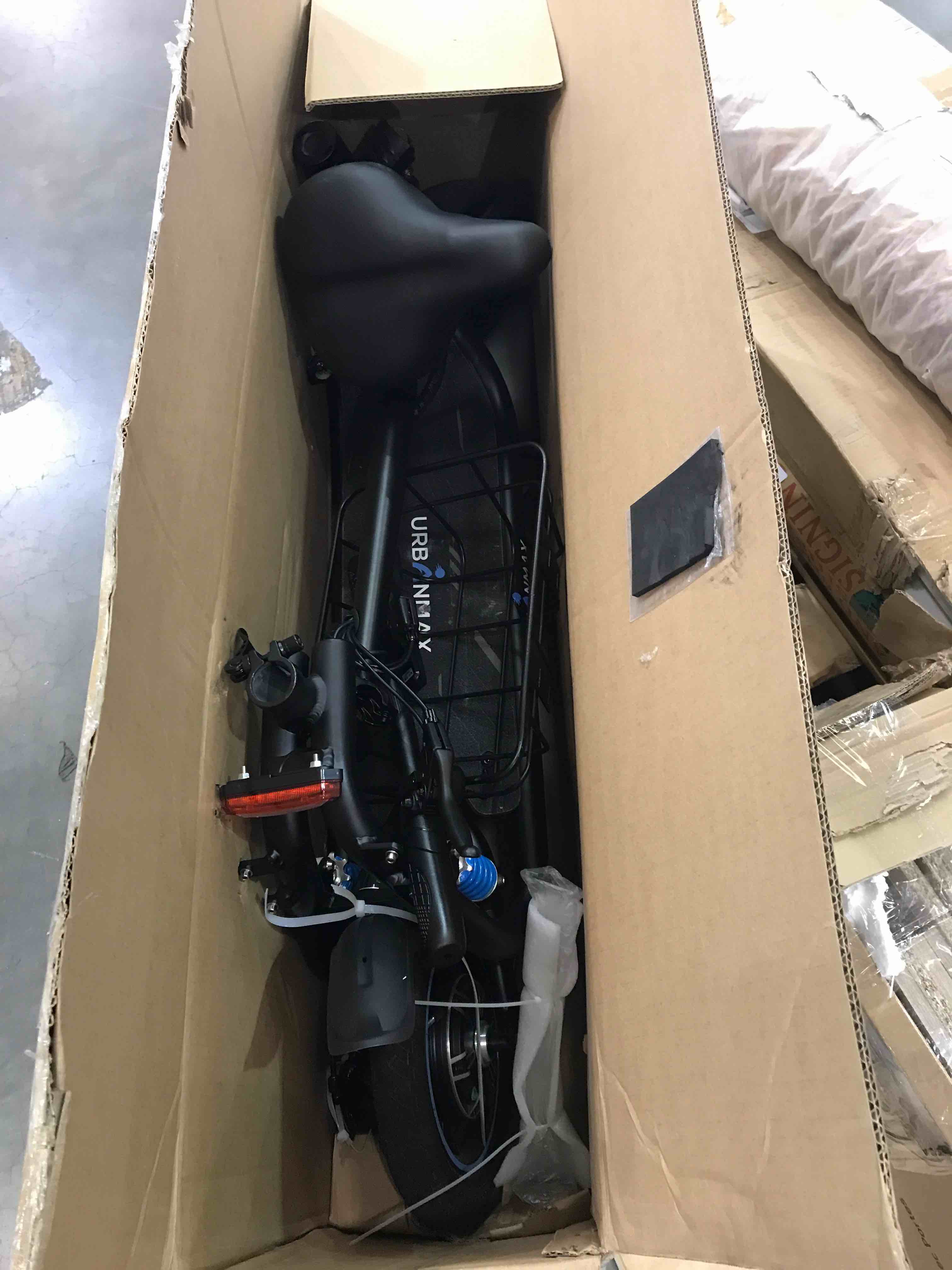 https://s3.amazonaws.com/lotting-images-prod/bidfta/BHL00090974_1696259119790.jpeg