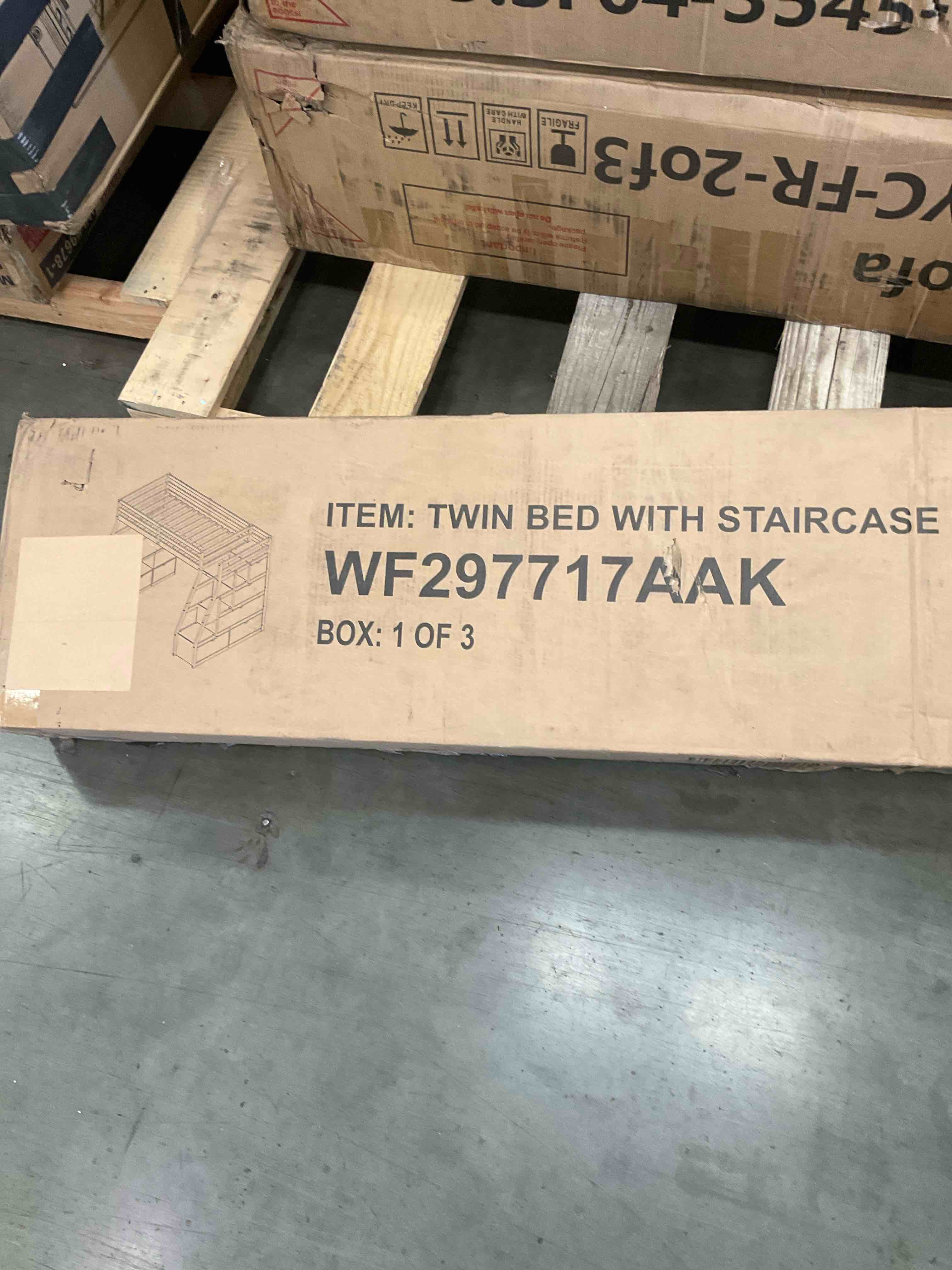 https://s3.amazonaws.com/lotting-images-prod/bidfta/BHL00091103_1695403106327.jpeg