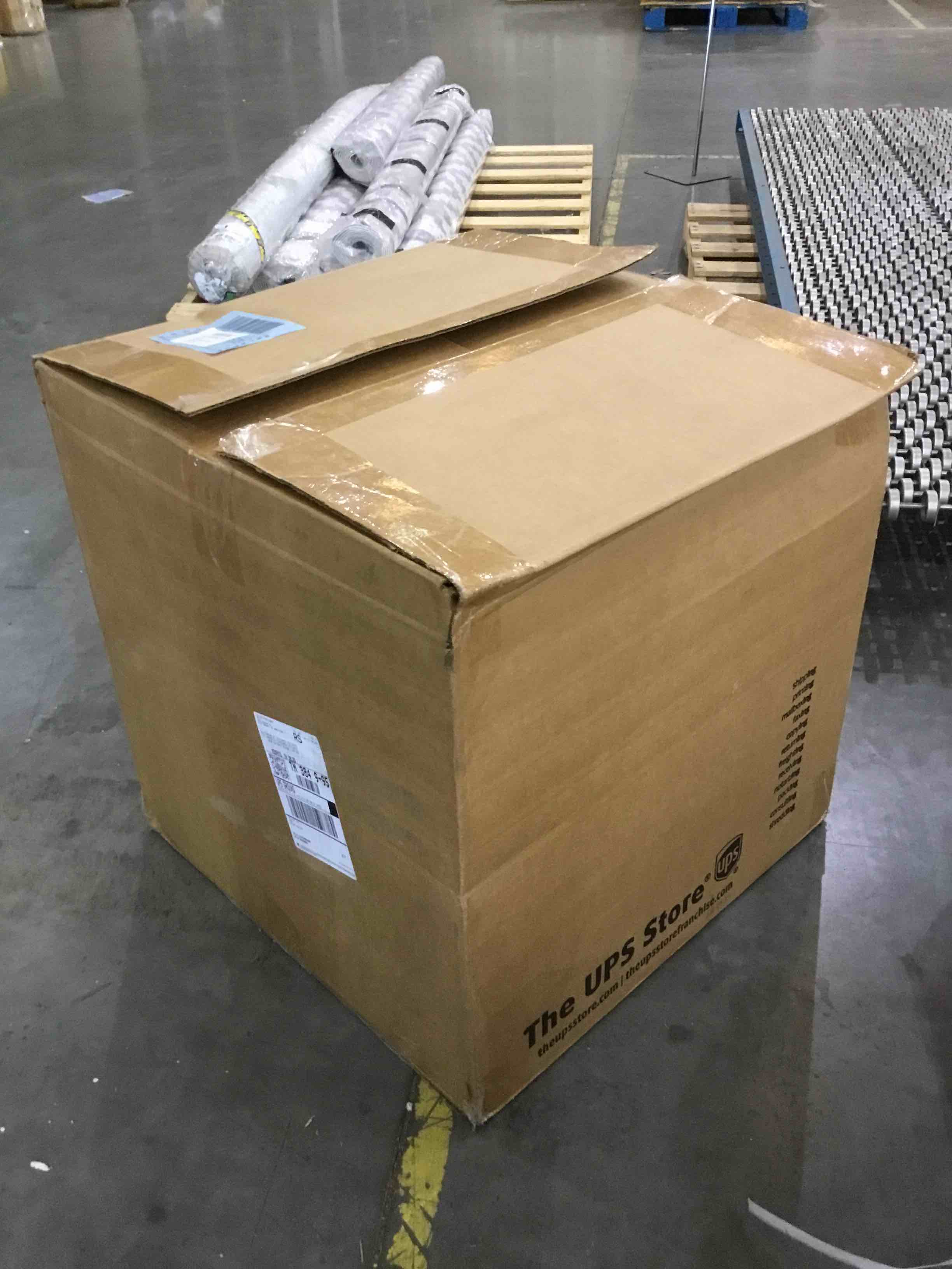 https://s3.amazonaws.com/lotting-images-prod/bidfta/BHL00091391_1696341626274.jpeg