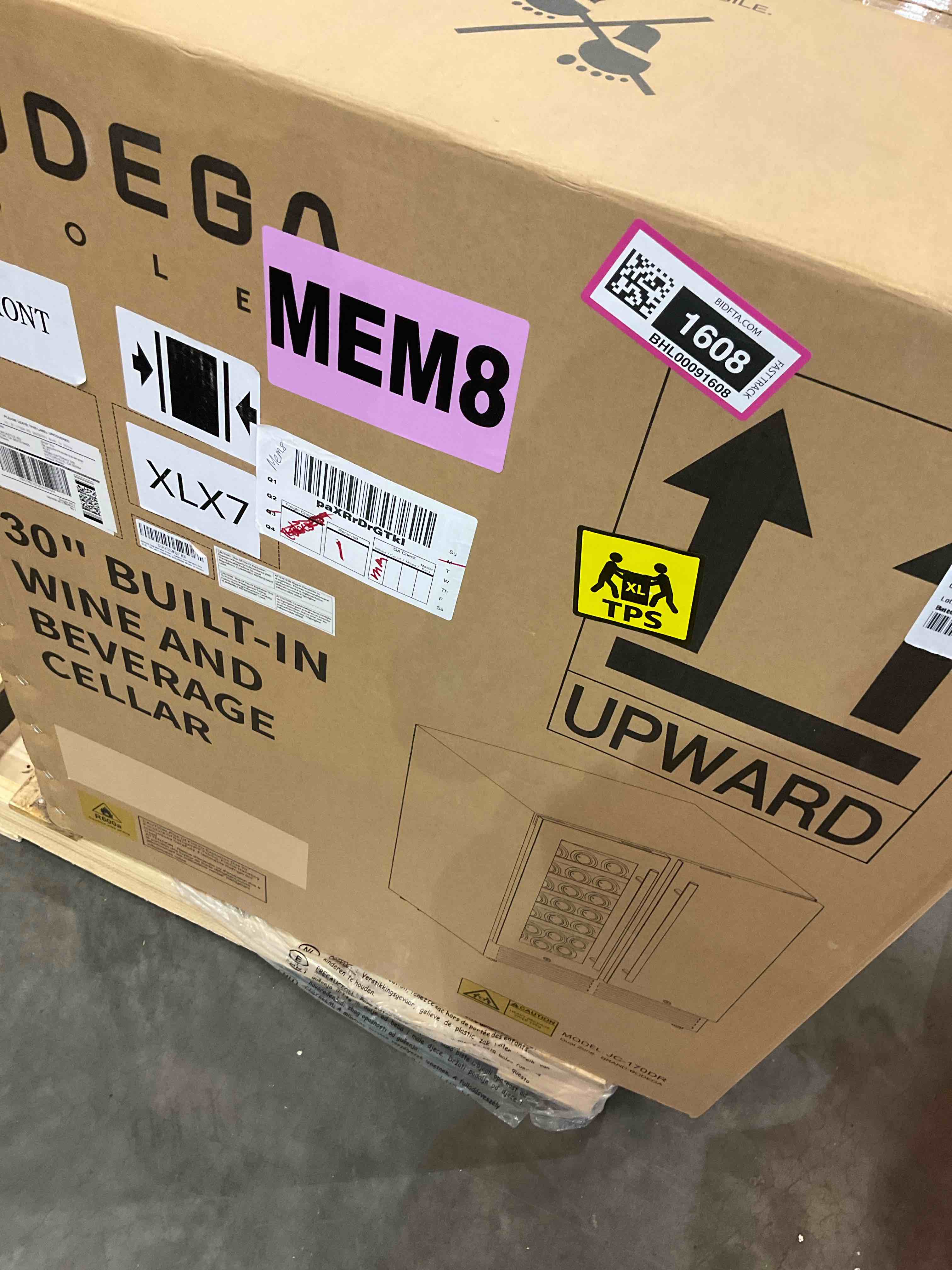 https://s3.amazonaws.com/lotting-images-prod/bidfta/BHL00091608_1696267065403.jpeg