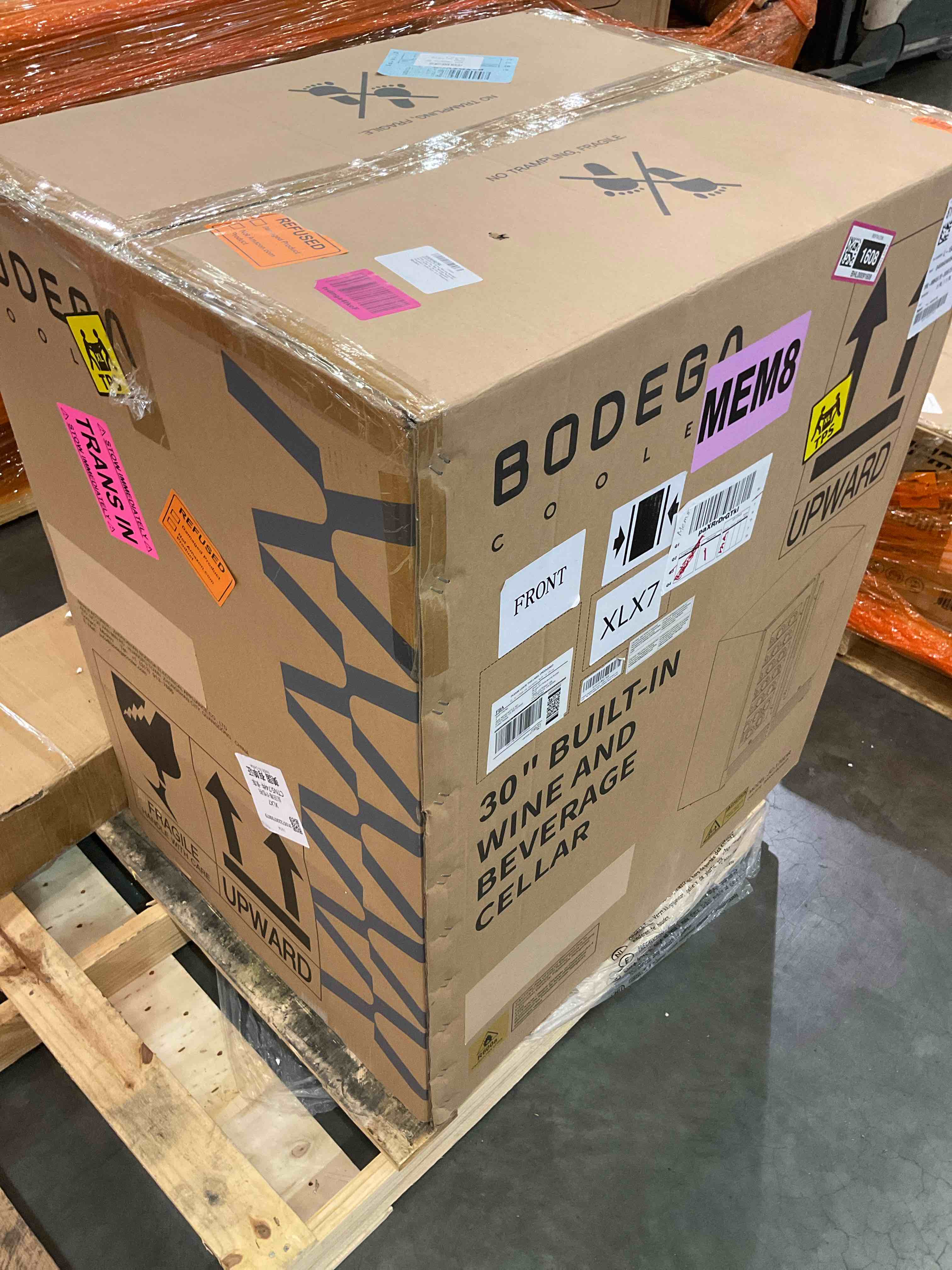 https://s3.amazonaws.com/lotting-images-prod/bidfta/BHL00091608_1696267070739.jpeg