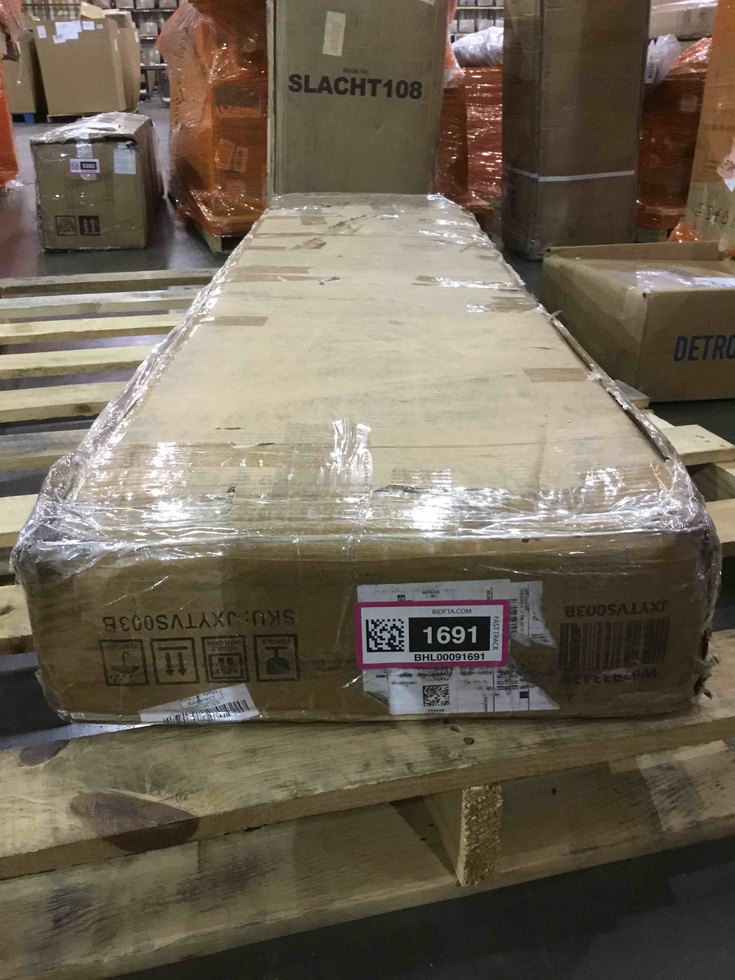 nycsuoani Fashion TV Stand TV Cabinet Entertainment Center TV Station TV Console Media Console with LED Light Belt, Remote Control, Metal Handle, Can be Placed in The Living Room Bedroom, Black