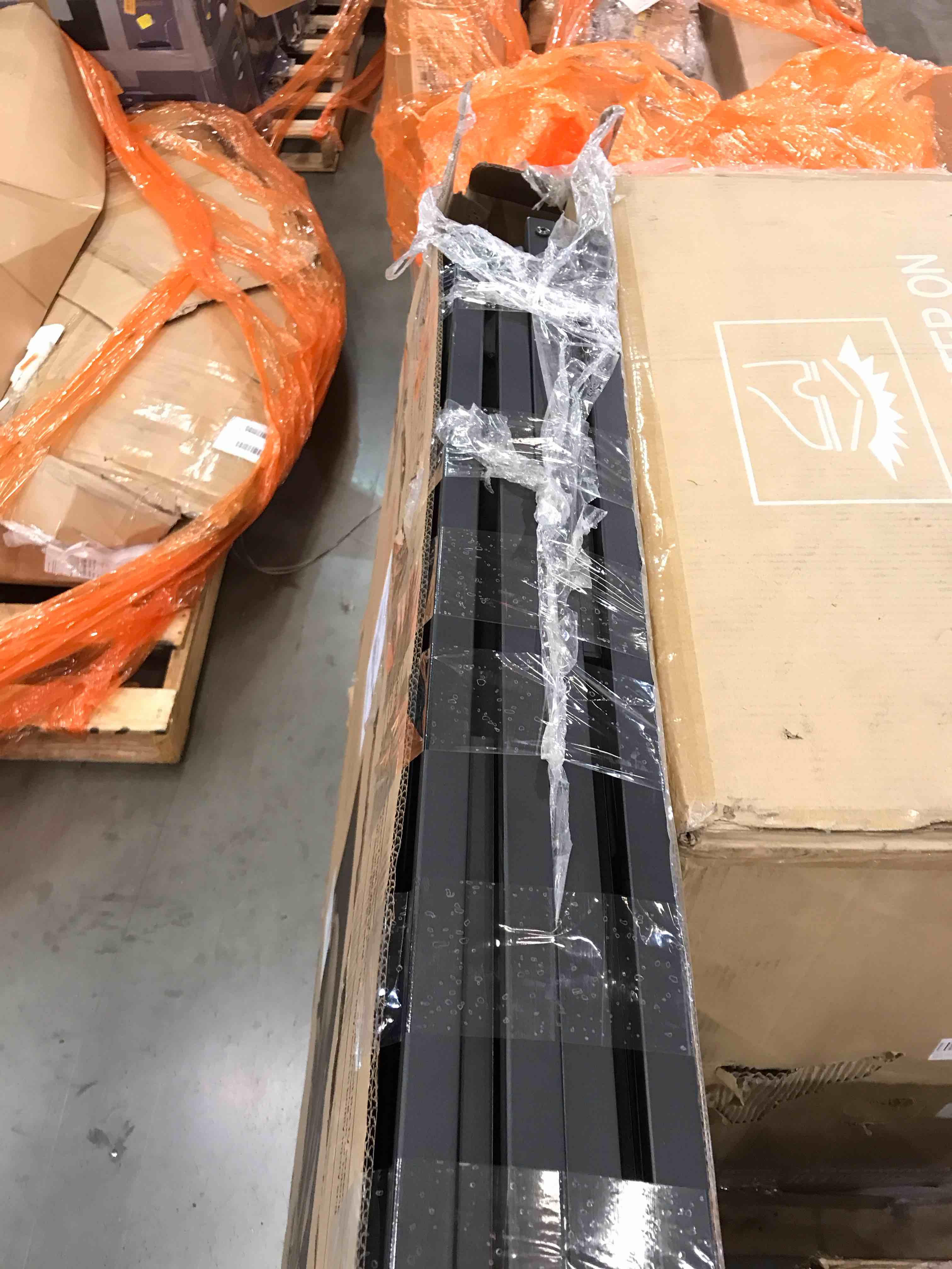 https://s3.amazonaws.com/lotting-images-prod/bidfta/BHL00091900_1699374811351.jpeg
