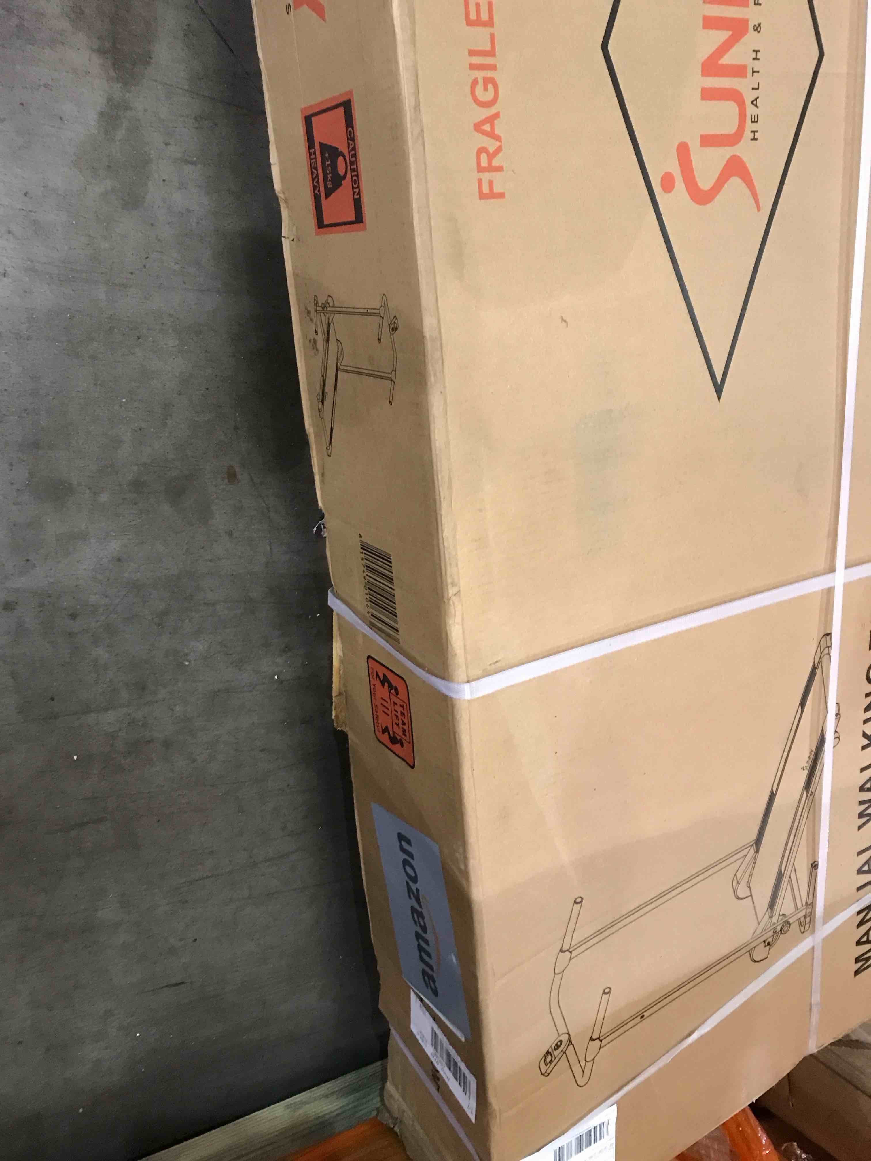https://s3.amazonaws.com/lotting-images-prod/bidfta/BHL00091903_1699376181794.jpeg