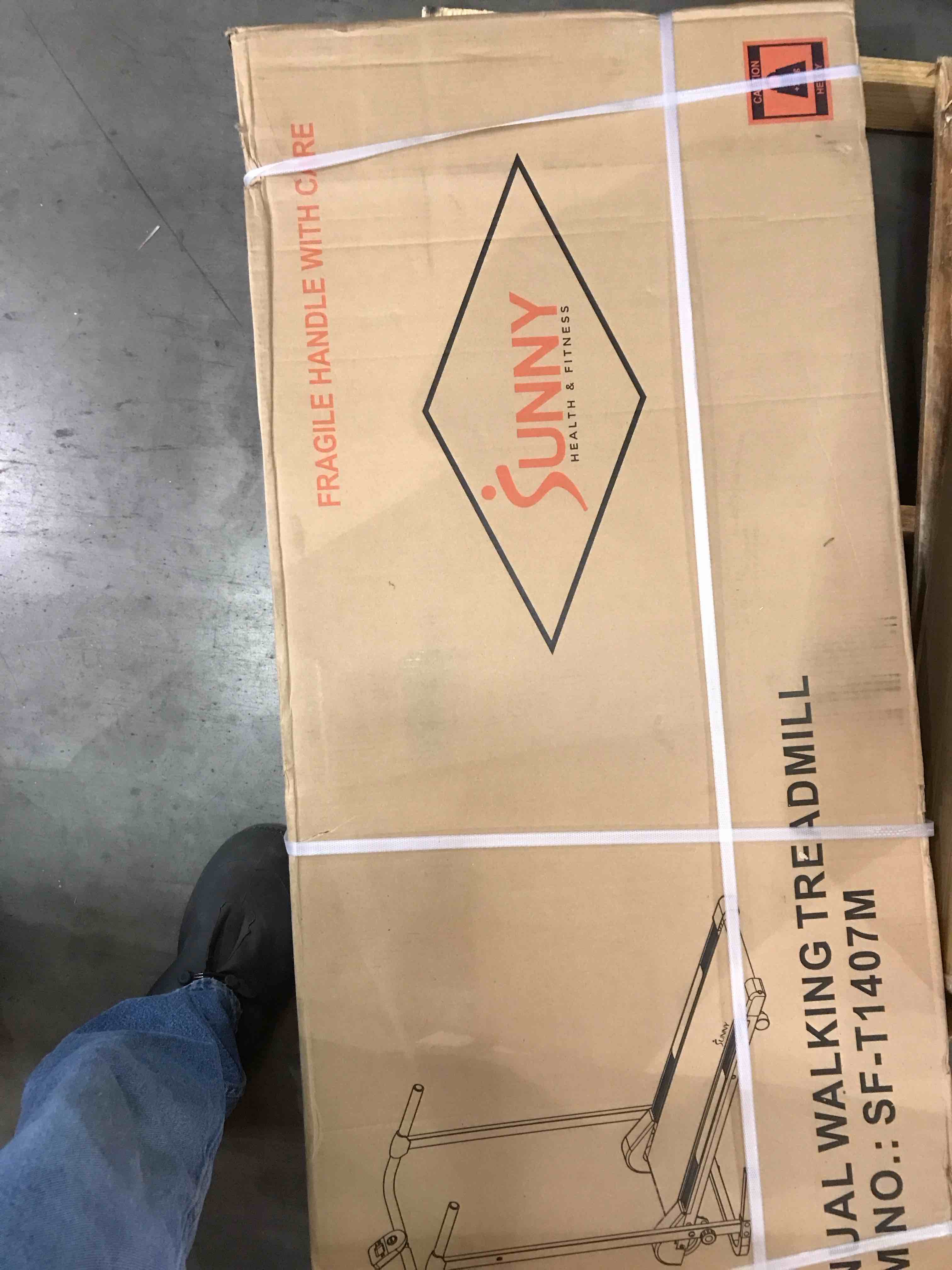 https://s3.amazonaws.com/lotting-images-prod/bidfta/BHL00091903_1699376185673.jpeg