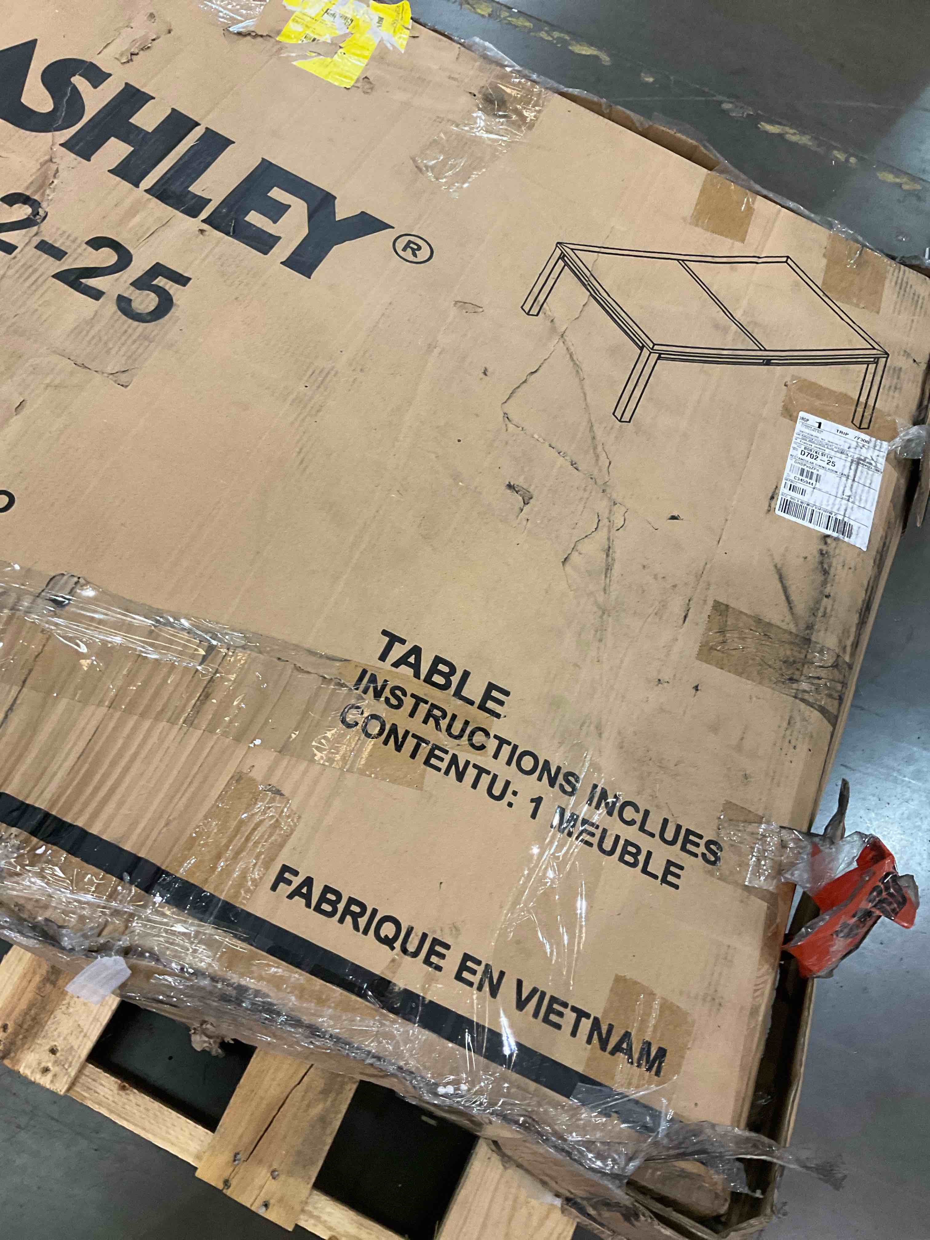 https://s3.amazonaws.com/lotting-images-prod/bidfta/BHL00092326_1695389434018.jpeg