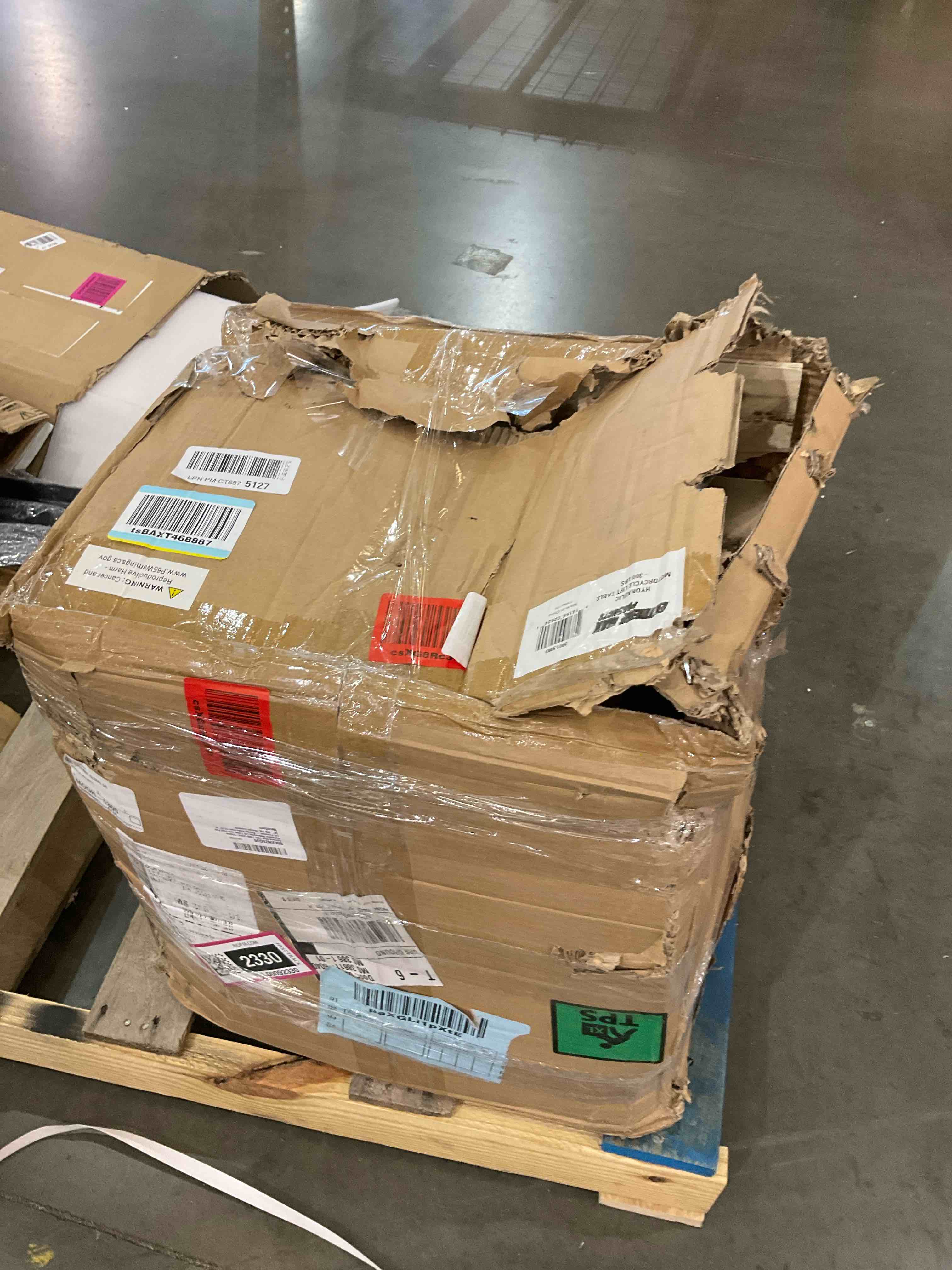 https://s3.amazonaws.com/lotting-images-prod/bidfta/BHL00092330_1695390821594.jpeg
