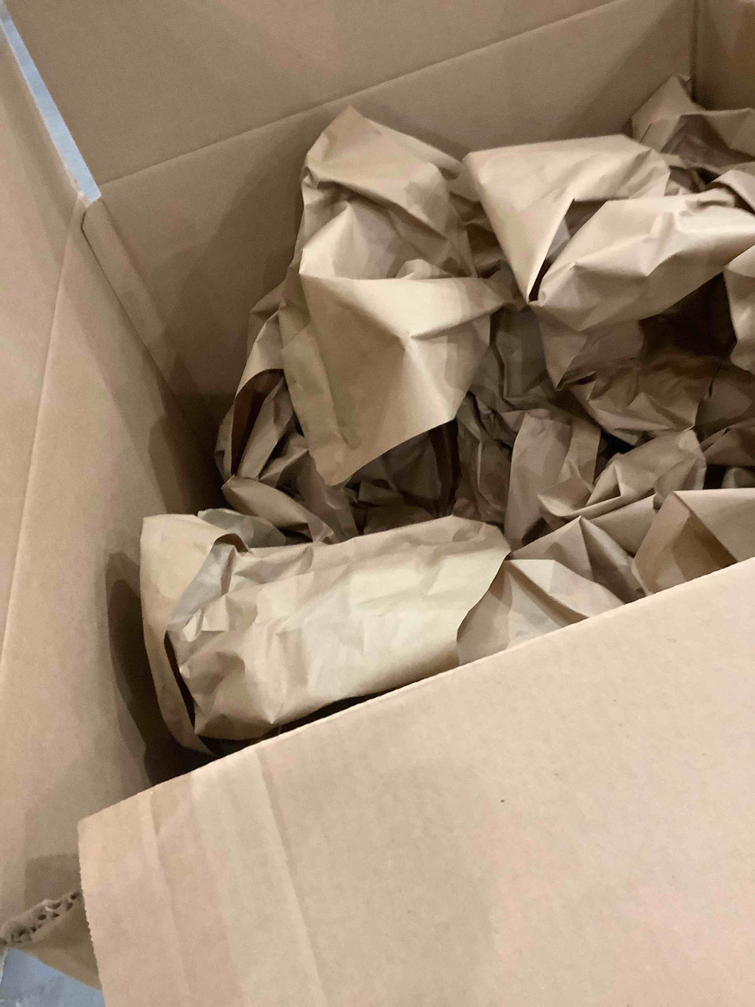 https://s3.amazonaws.com/lotting-images-prod/bidfta/BHL00093036_1694611116475.jpeg