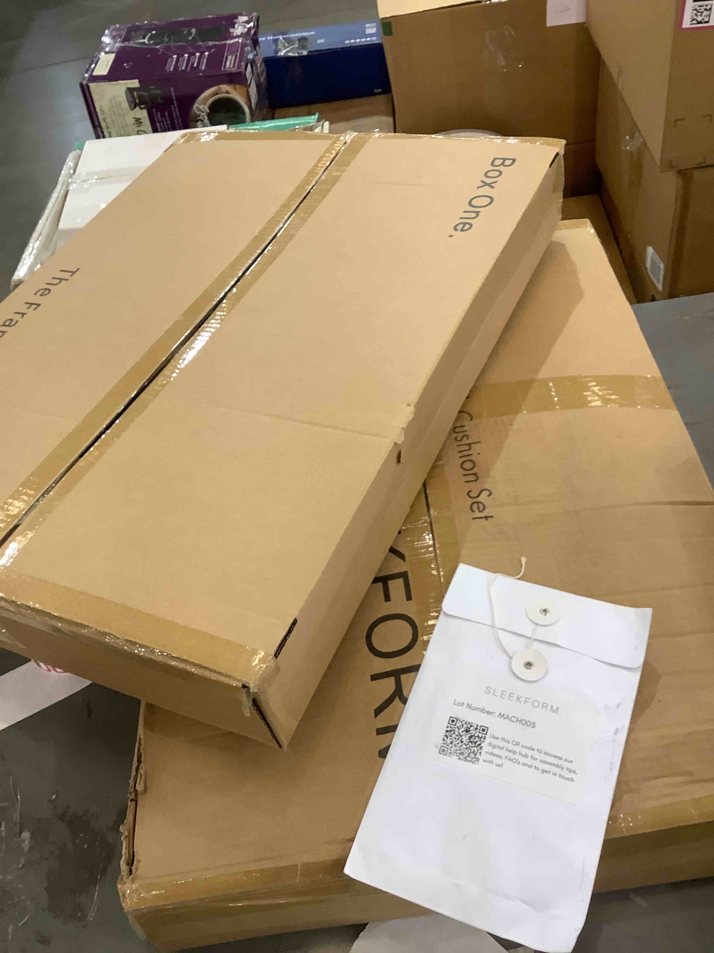 https://s3.amazonaws.com/lotting-images-prod/bidfta/BHL00093042_1694613468772.jpeg