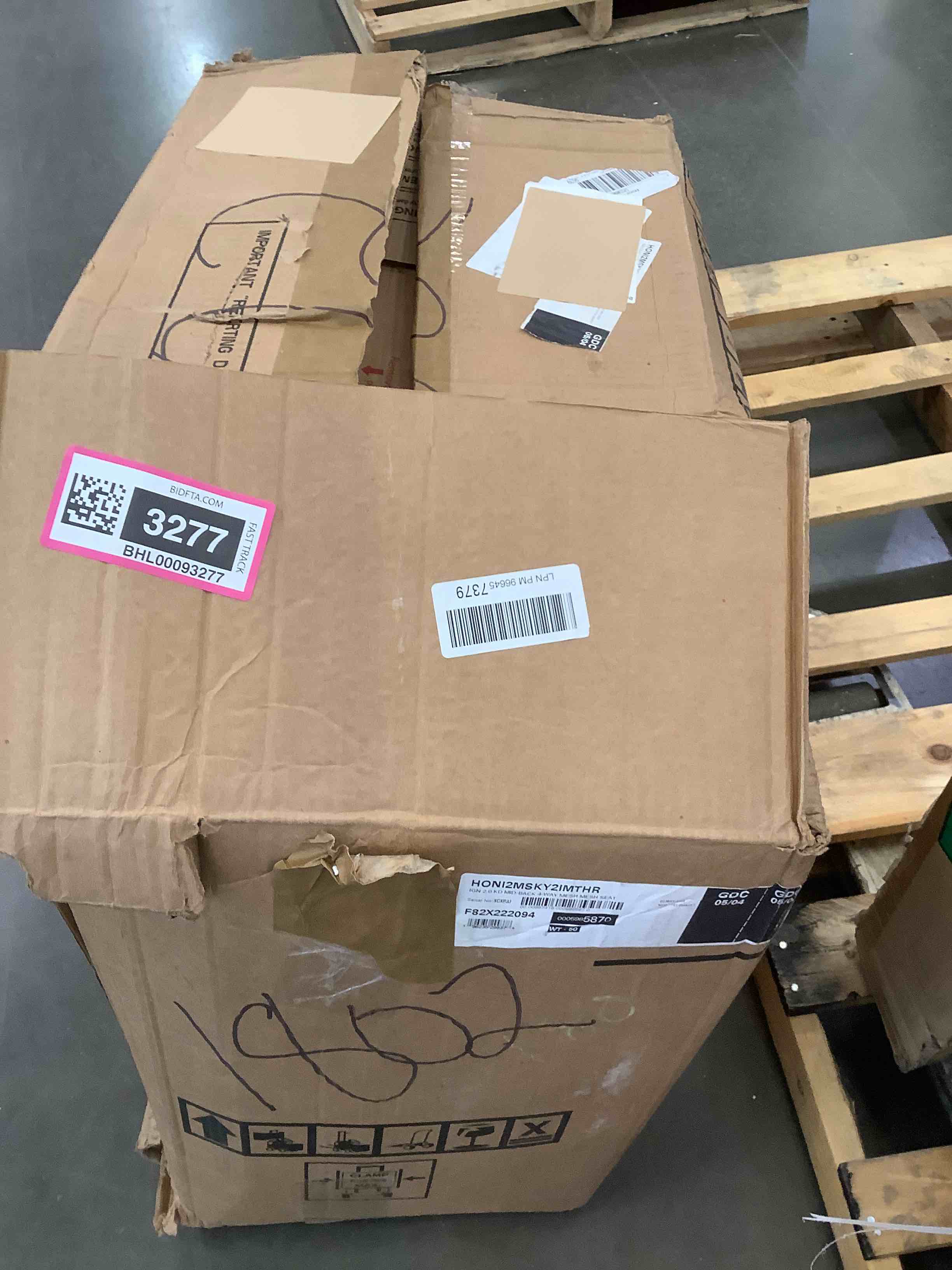 https://s3.amazonaws.com/lotting-images-prod/bidfta/BHL00093277_1695058209442.jpeg