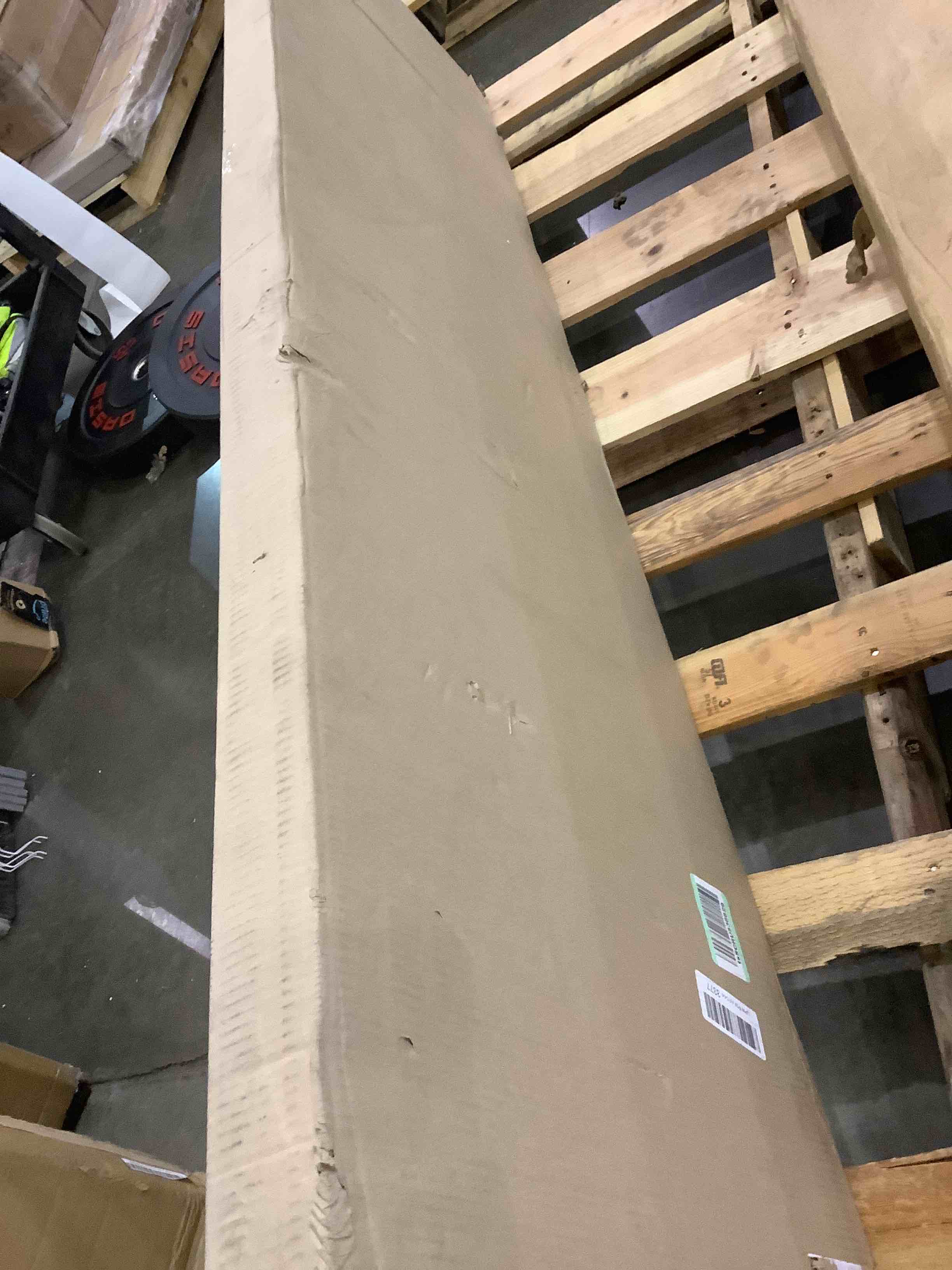 https://s3.amazonaws.com/lotting-images-prod/bidfta/BHL00093280_1695059426653.jpeg