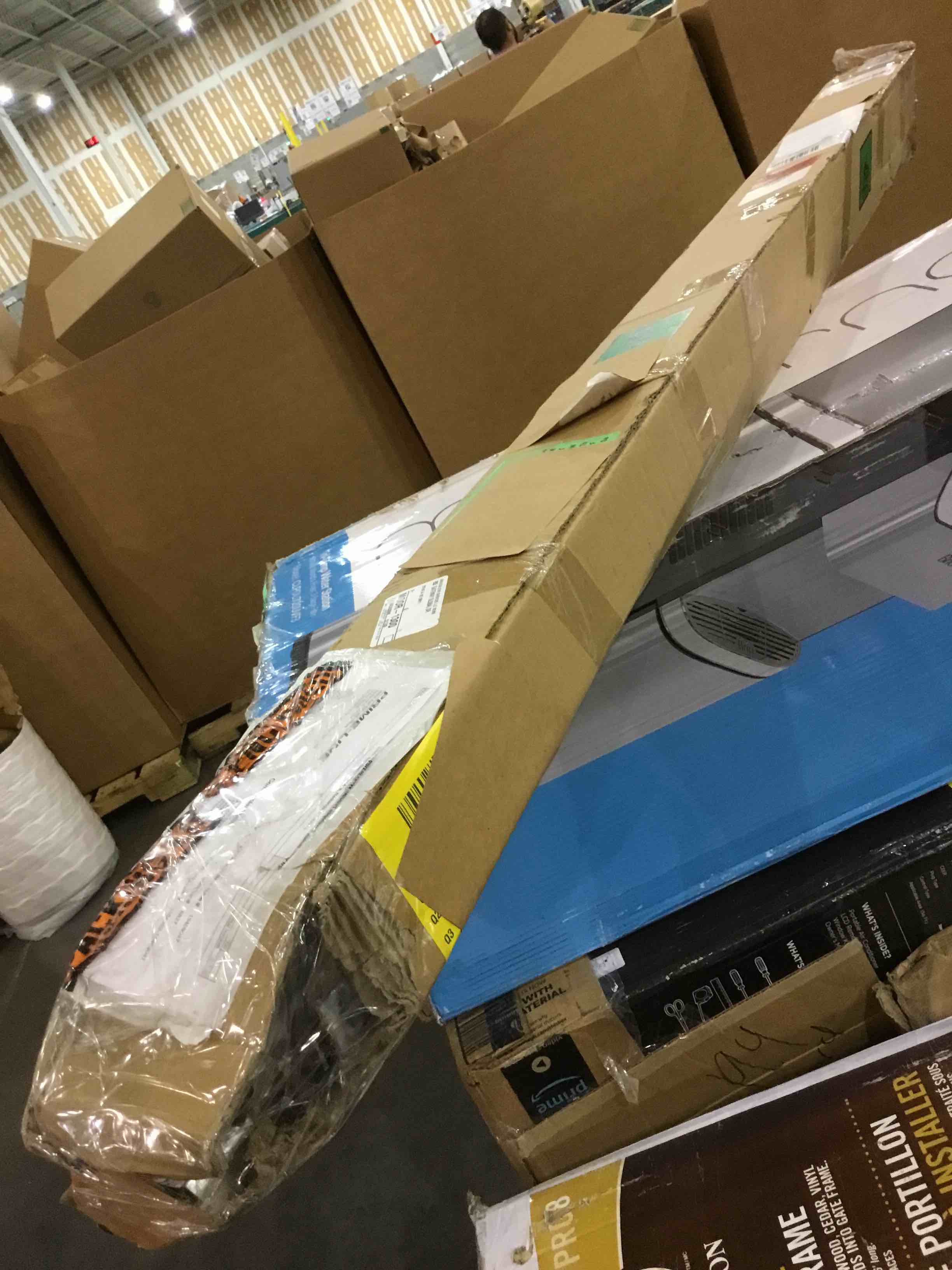 https://s3.amazonaws.com/lotting-images-prod/bidfta/BHL00093731_1694432287713.jpeg