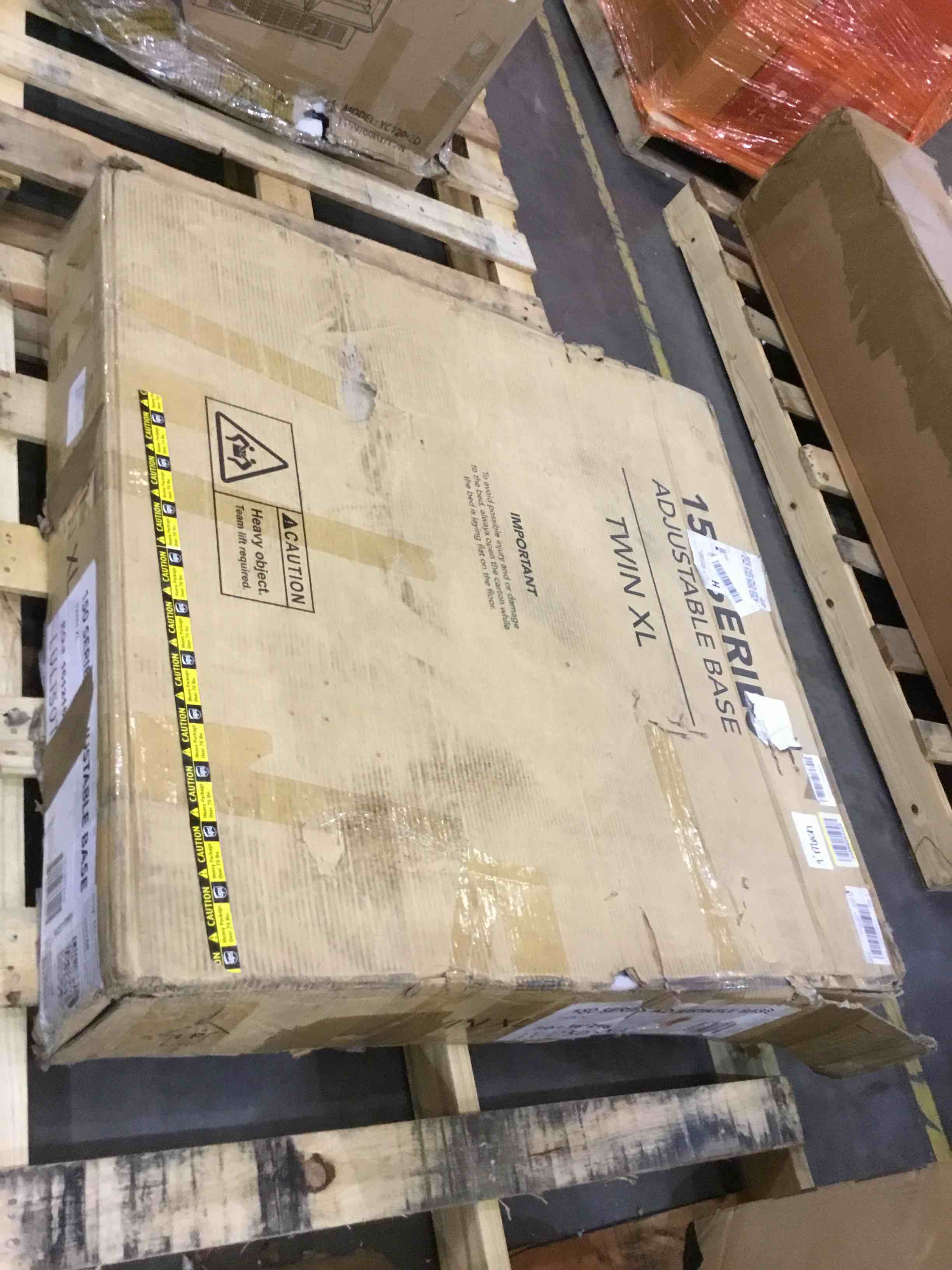 https://s3.amazonaws.com/lotting-images-prod/bidfta/BHL00093772_1694537313356.jpeg