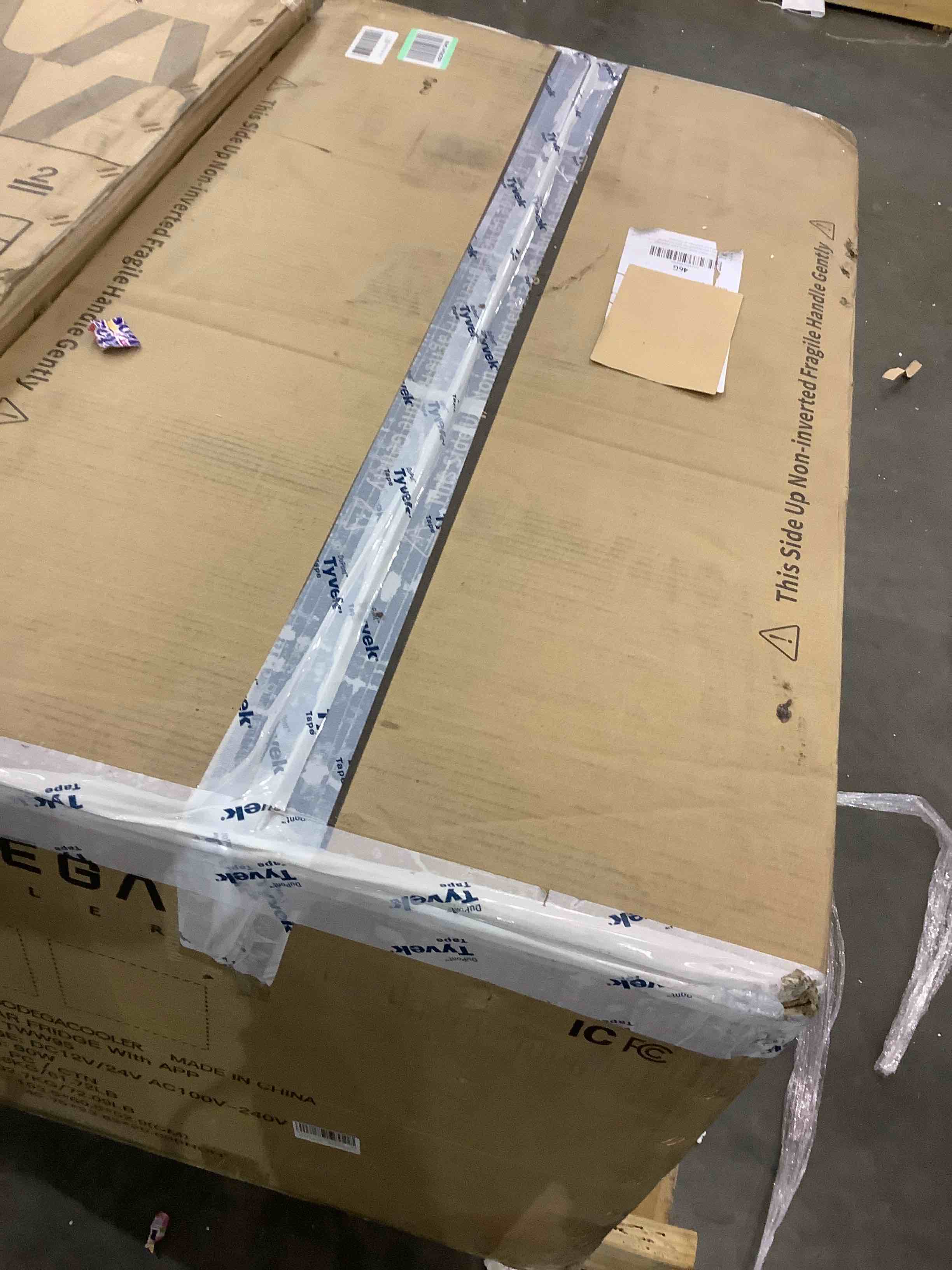 https://s3.amazonaws.com/lotting-images-prod/bidfta/BHL00093867_1695050794626.jpeg