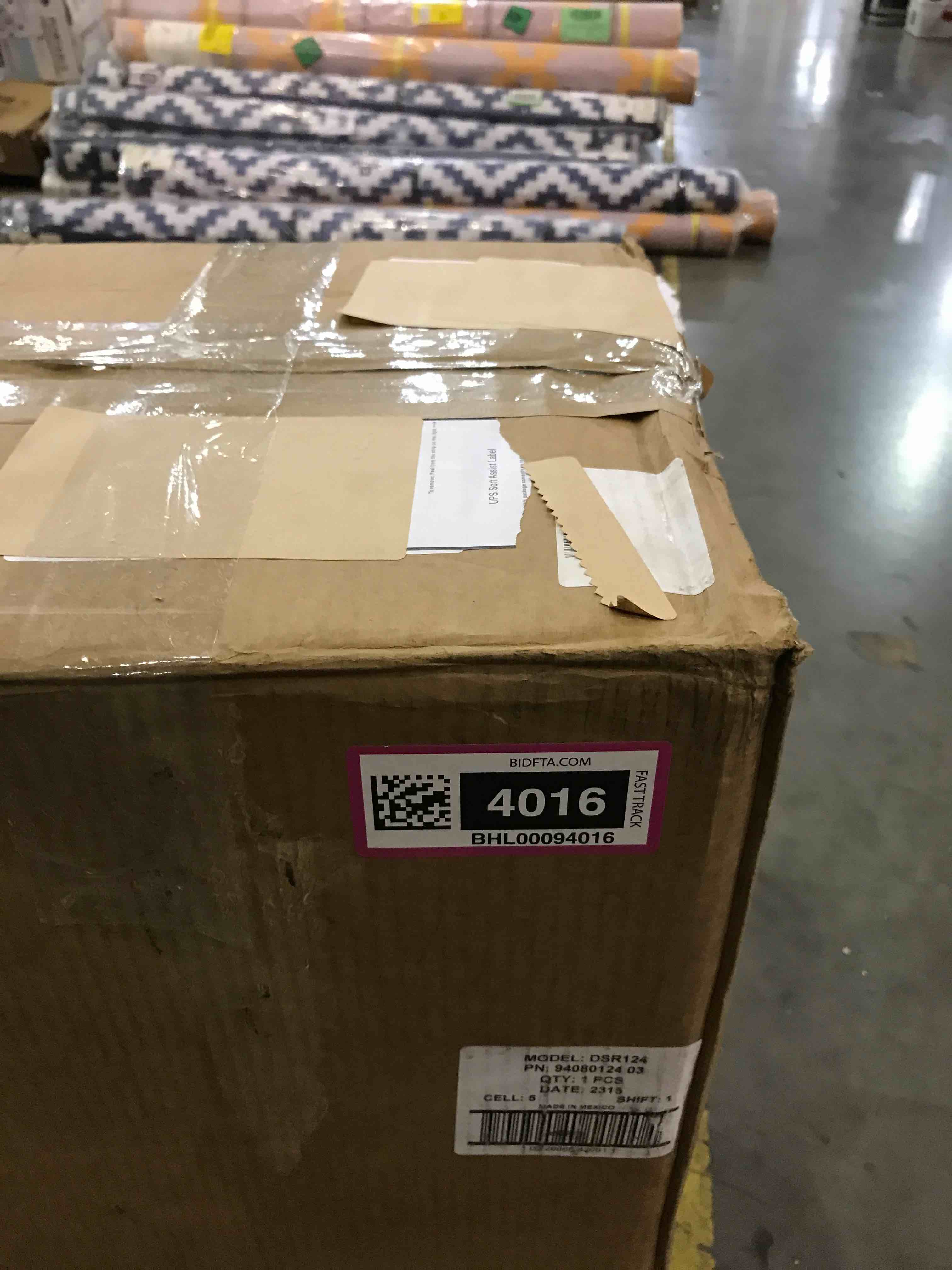 https://s3.amazonaws.com/lotting-images-prod/bidfta/BHL00094016_1693307917096.jpeg