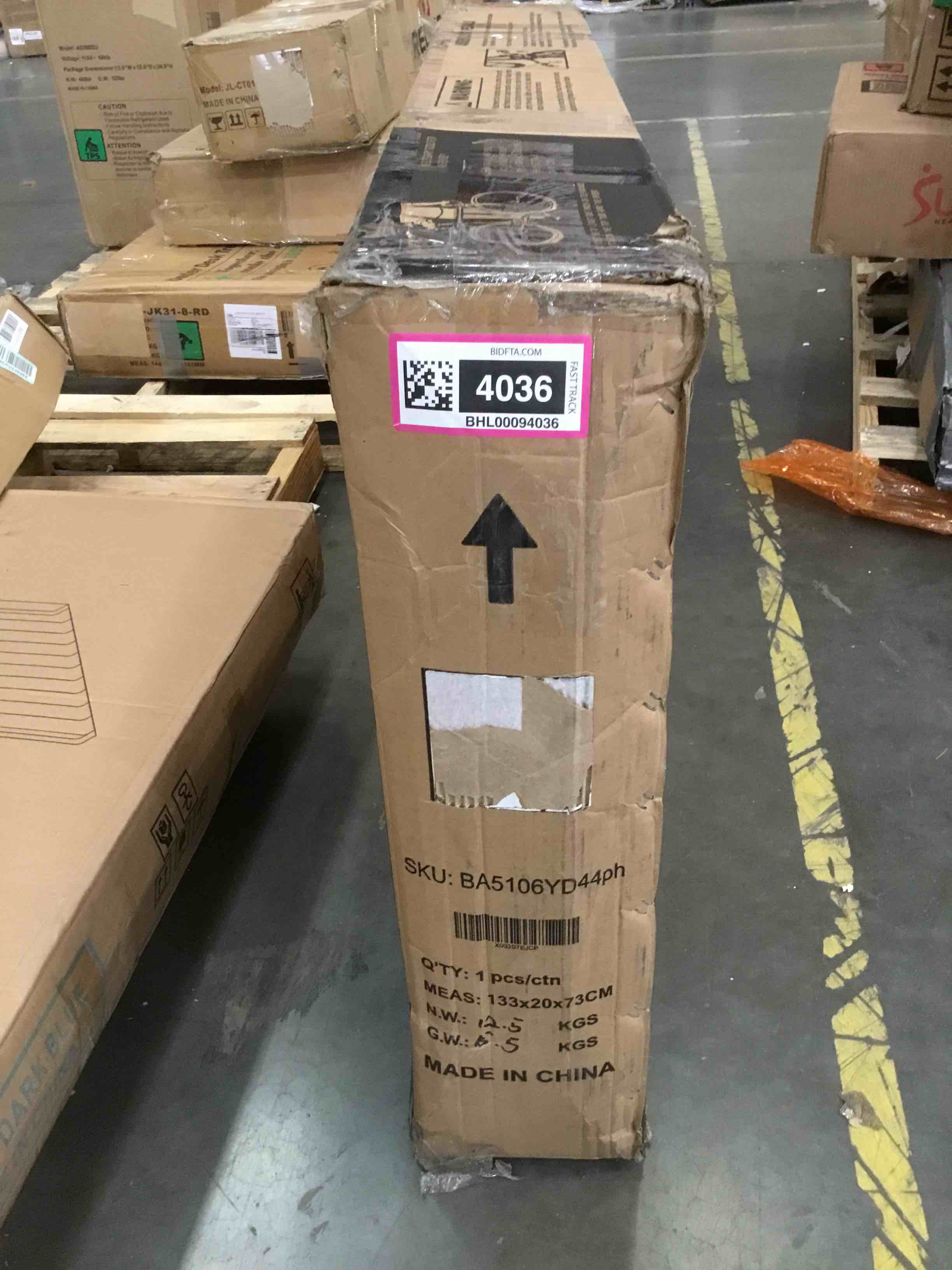 AVASTA Road Hybrid Bike for Women, Lightweight Step Throught 700c Aluminum Alloy Frame City Commuter Comfort Bicycle, 7-Speed Drivetrain, Peach