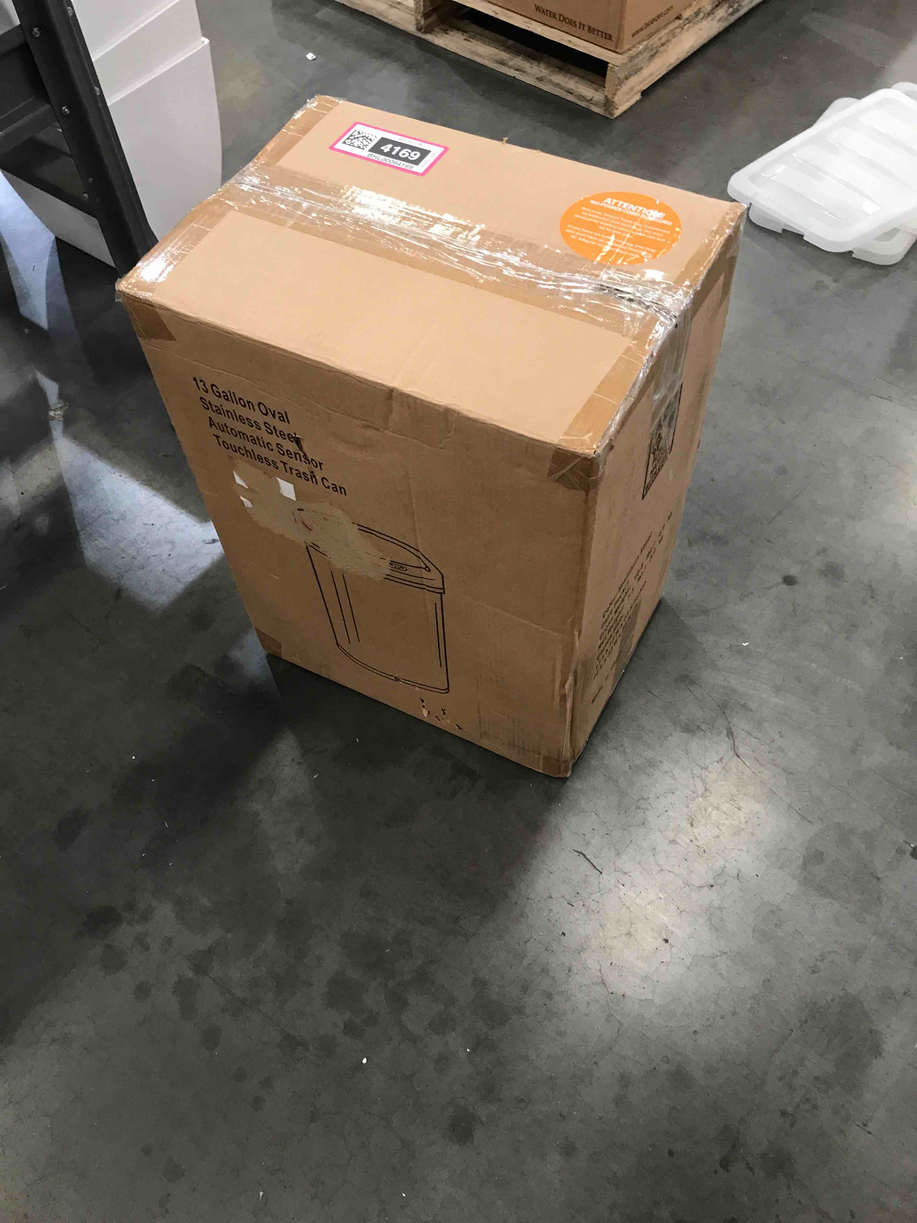 https://s3.amazonaws.com/lotting-images-prod/bidfta/BHL00094169_1693496287108.jpeg