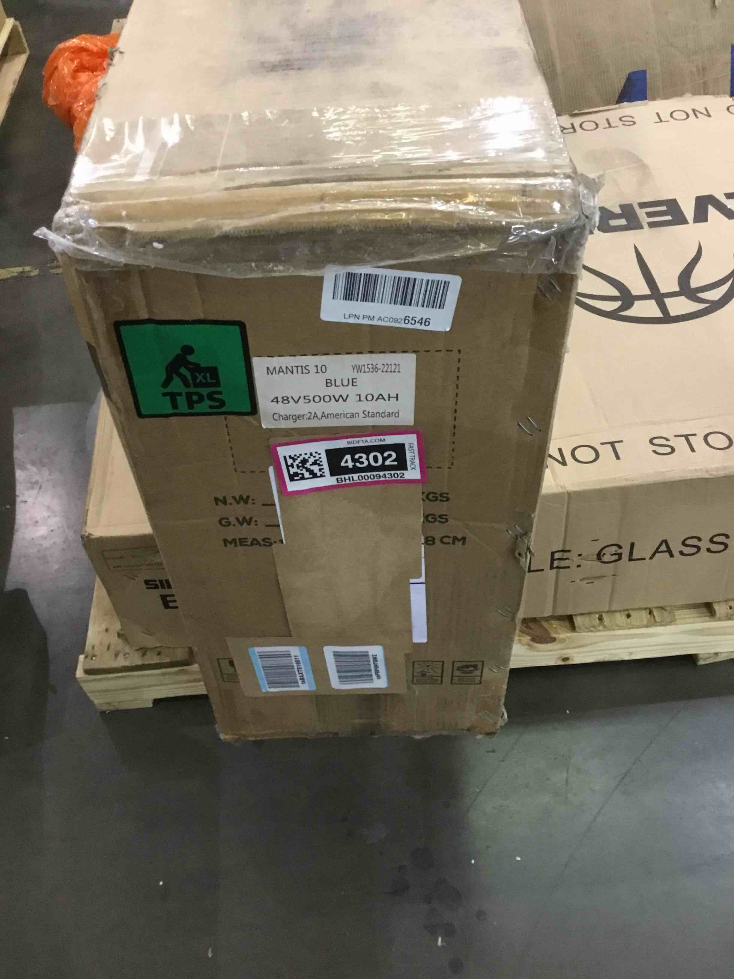 https://s3.amazonaws.com/lotting-images-prod/bidfta/BHL00094302_1694544828560.jpeg