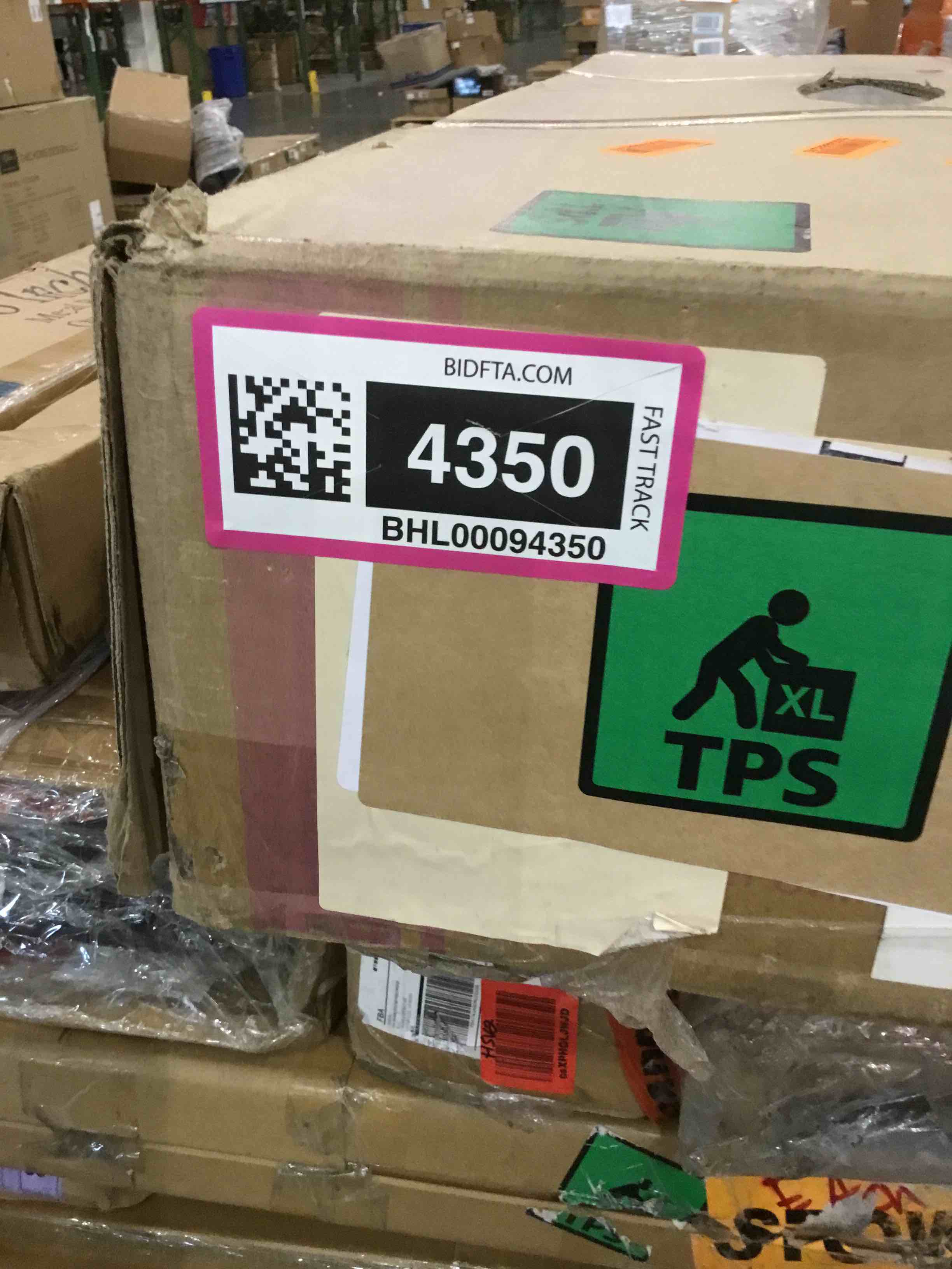 https://s3.amazonaws.com/lotting-images-prod/bidfta/BHL00094350_1694616263452.jpeg