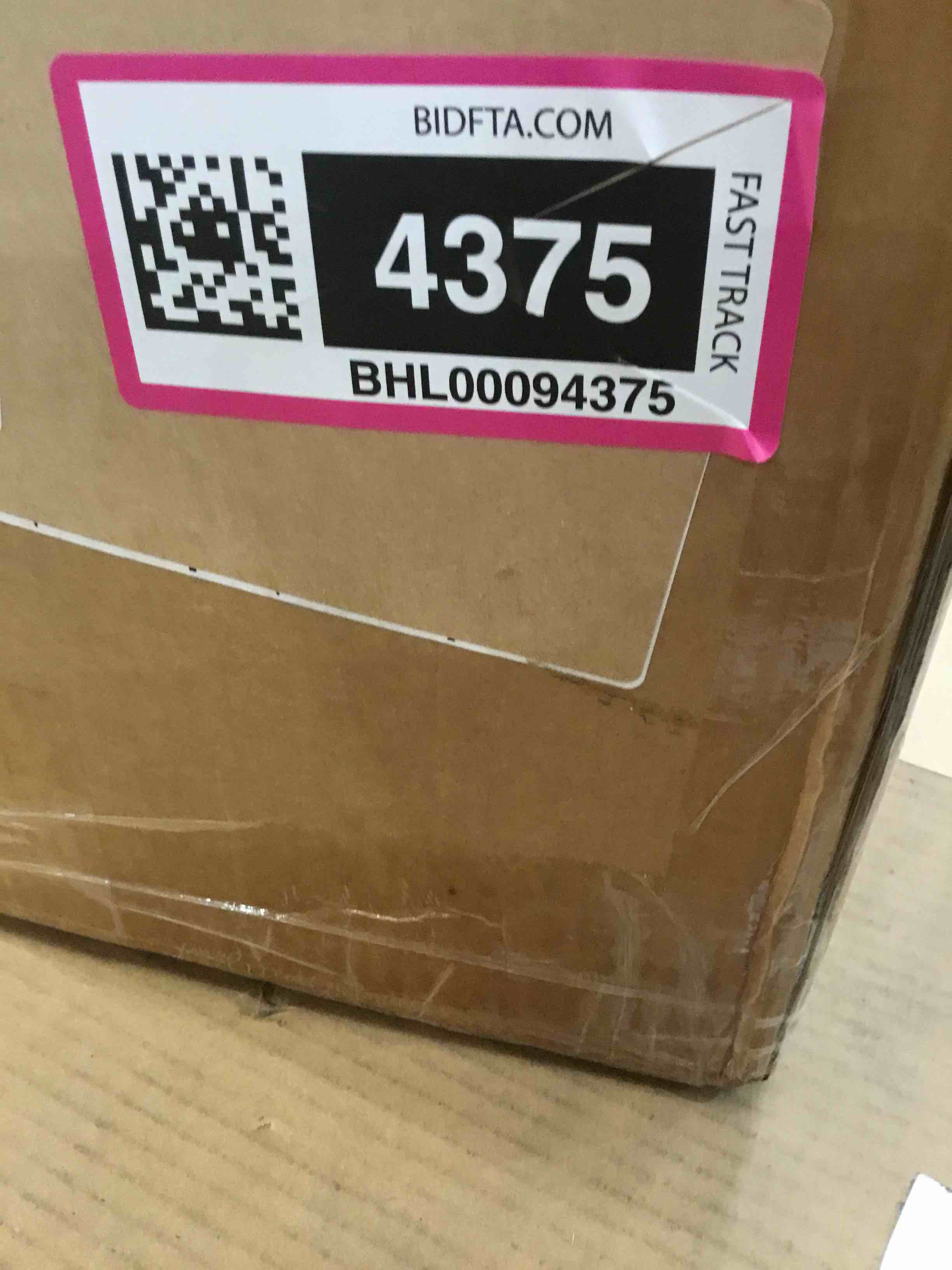 https://s3.amazonaws.com/lotting-images-prod/bidfta/BHL00094375_1694630864615.jpeg