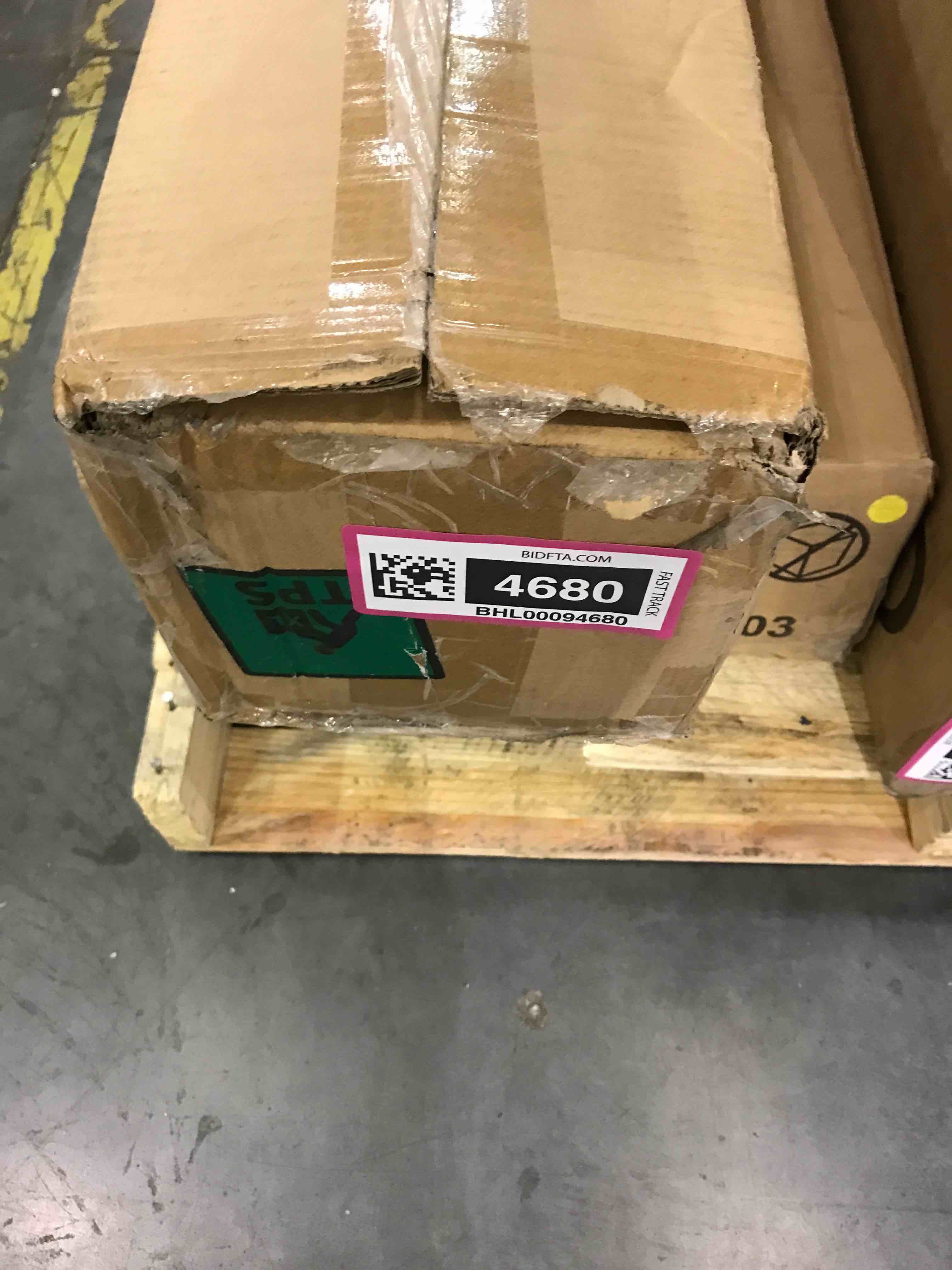 https://s3.amazonaws.com/lotting-images-prod/bidfta/BHL00094680_1694007696428.jpeg