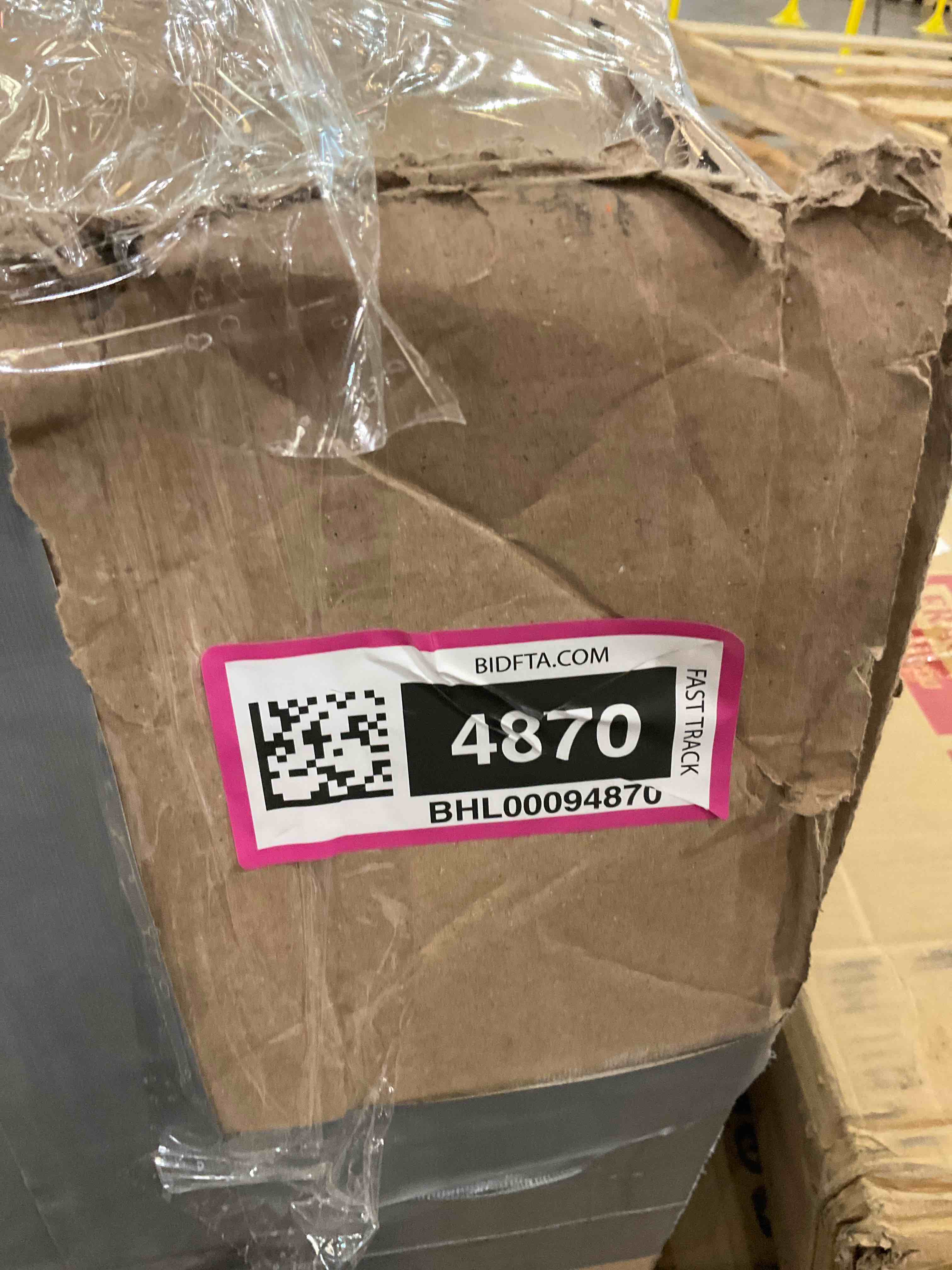 https://s3.amazonaws.com/lotting-images-prod/bidfta/BHL00094870_1695043563204.jpeg