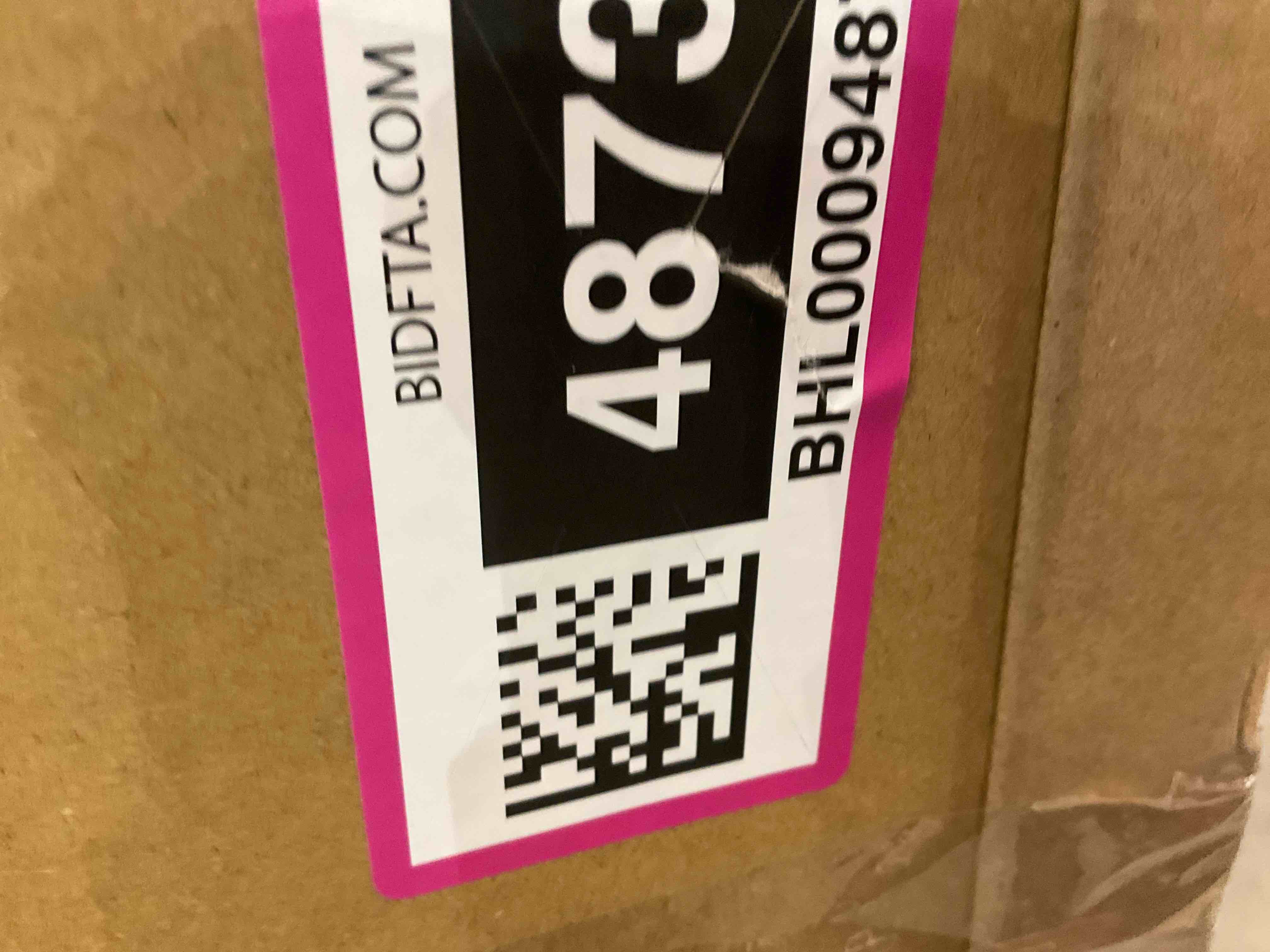 https://s3.amazonaws.com/lotting-images-prod/bidfta/BHL00094873_1695044478408.jpeg