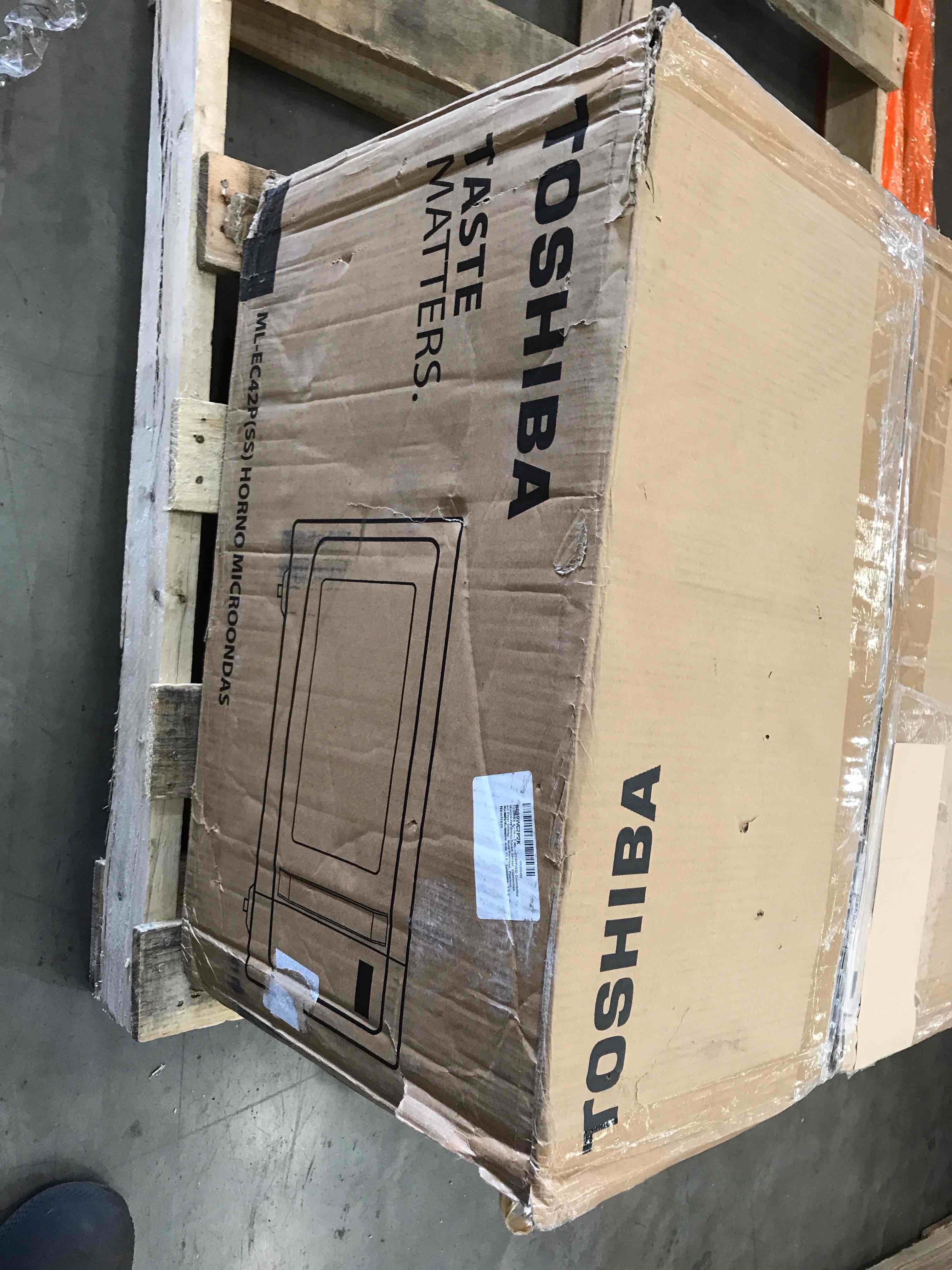 https://s3.amazonaws.com/lotting-images-prod/bidfta/BHL00095808_1695828686087.jpeg