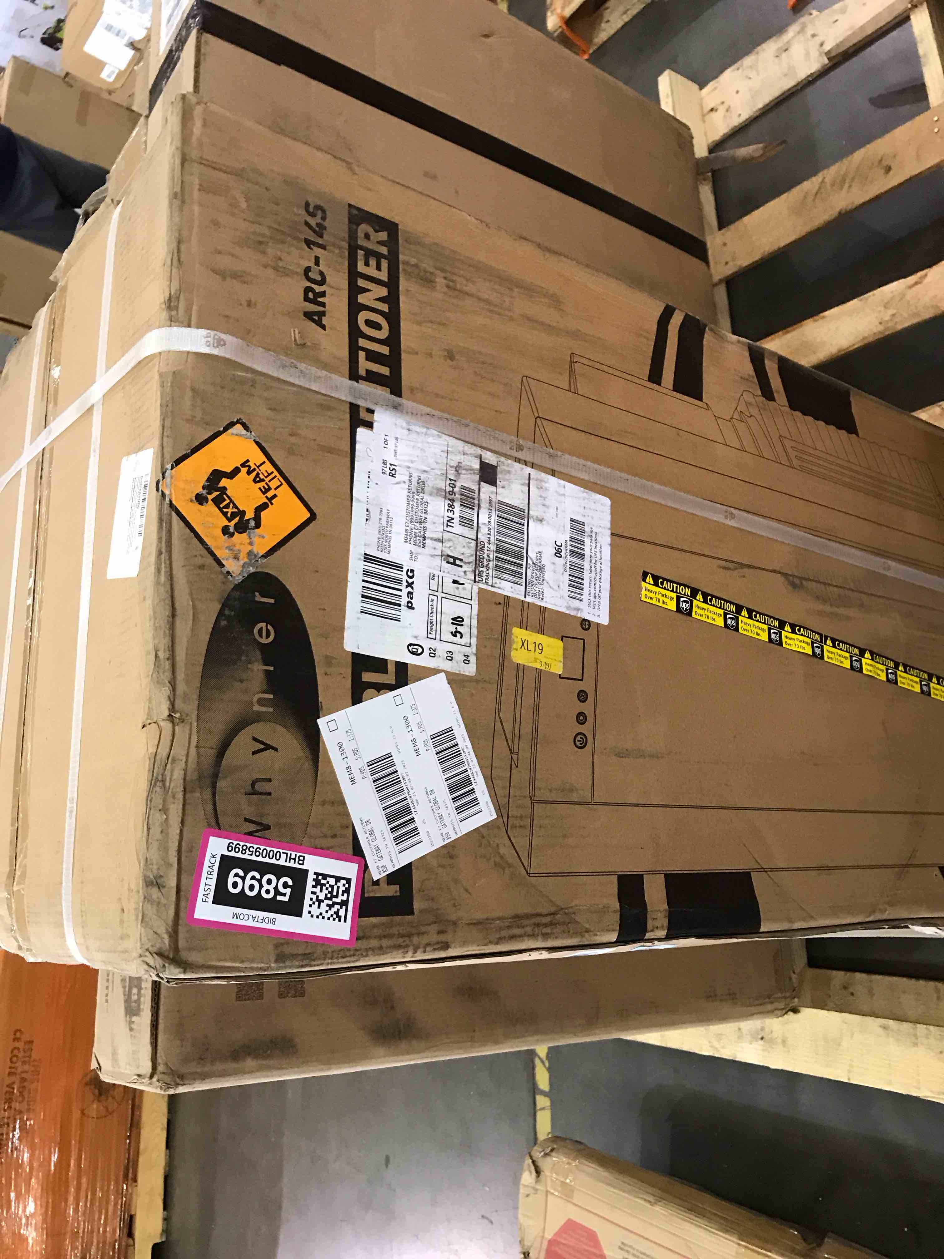 https://s3.amazonaws.com/lotting-images-prod/bidfta/BHL00095899_1696342409511.jpeg
