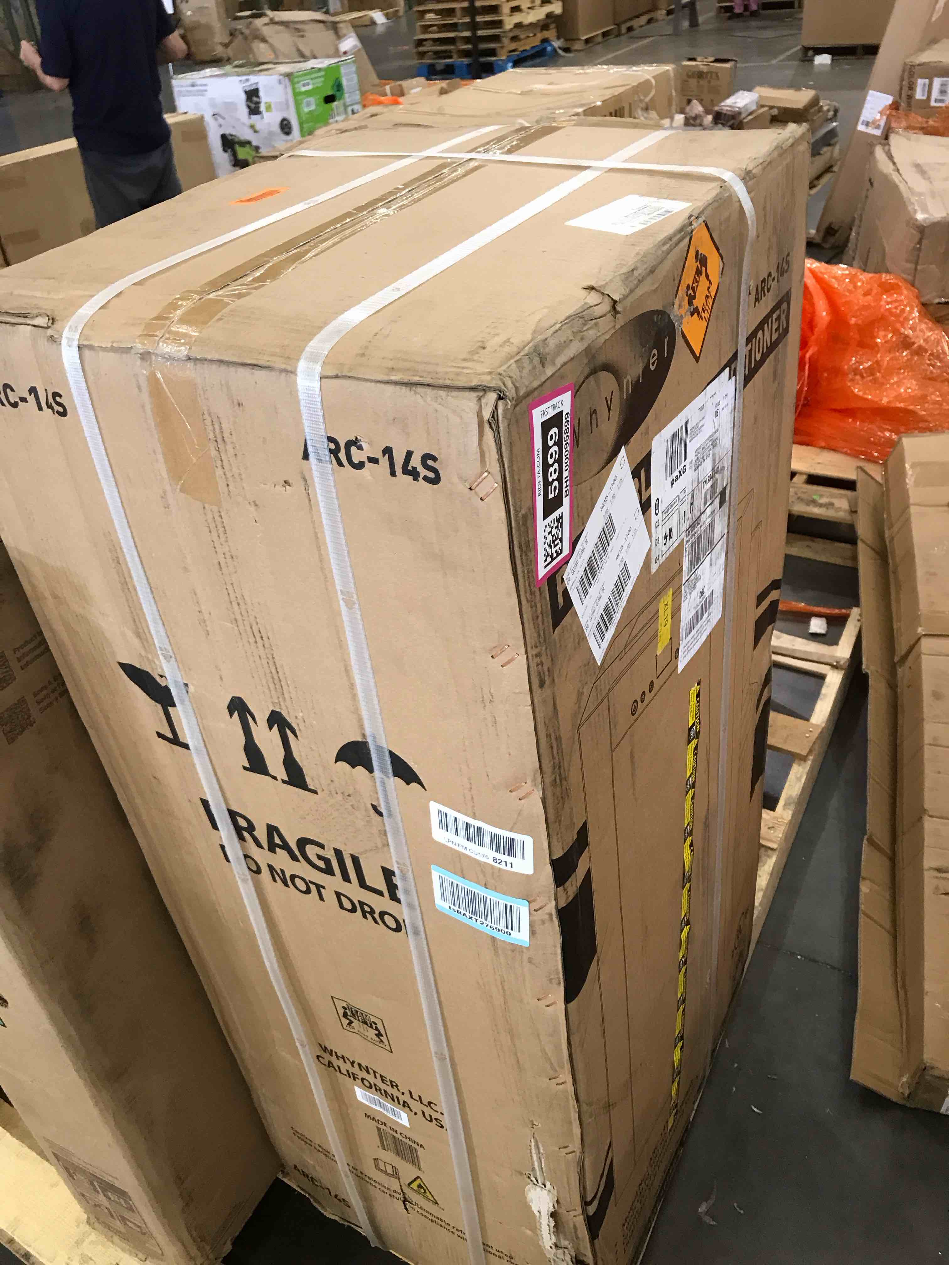 https://s3.amazonaws.com/lotting-images-prod/bidfta/BHL00095899_1696342415148.jpeg