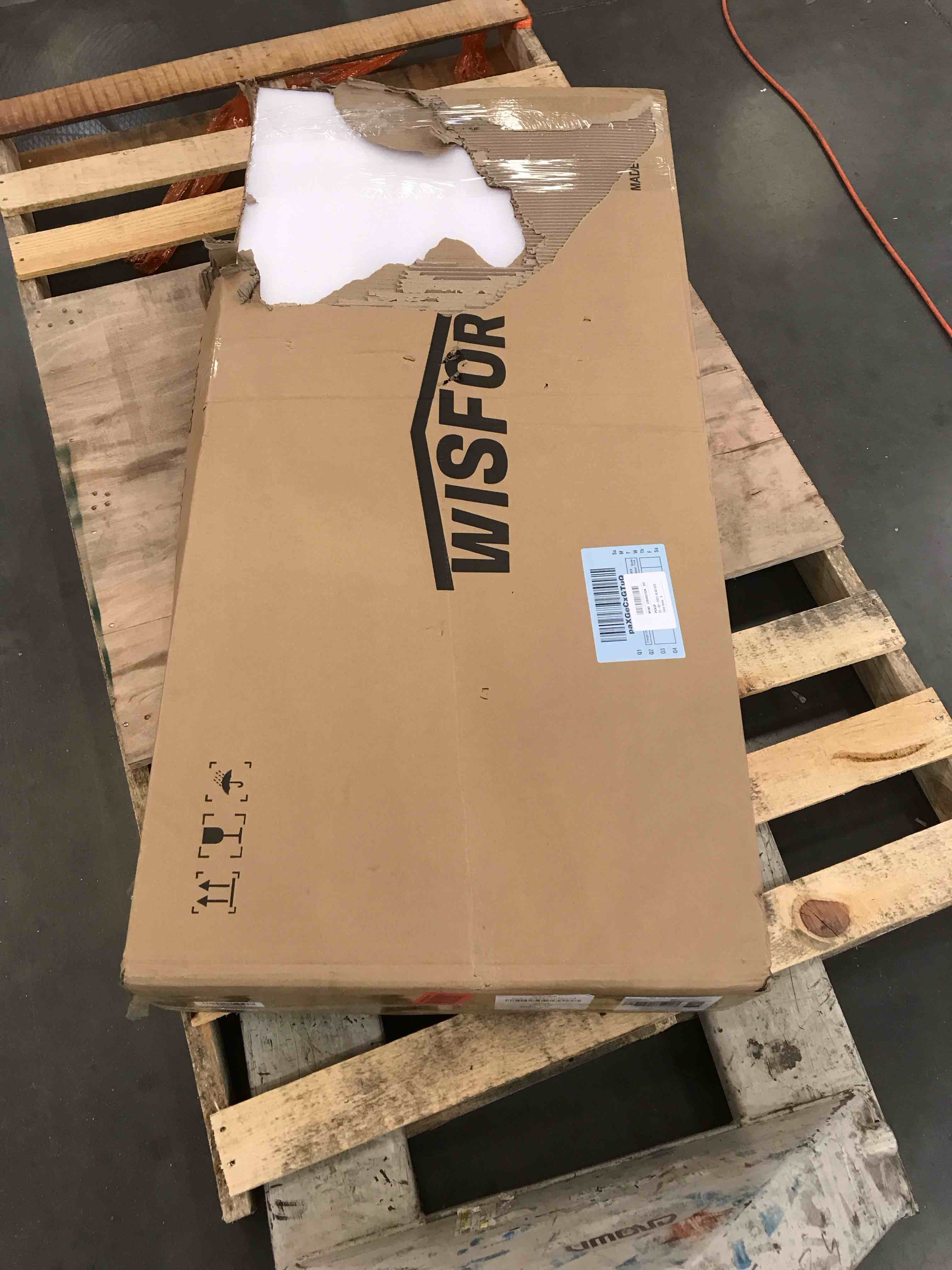 https://s3.amazonaws.com/lotting-images-prod/bidfta/BHL00095903_1696350659566.jpeg