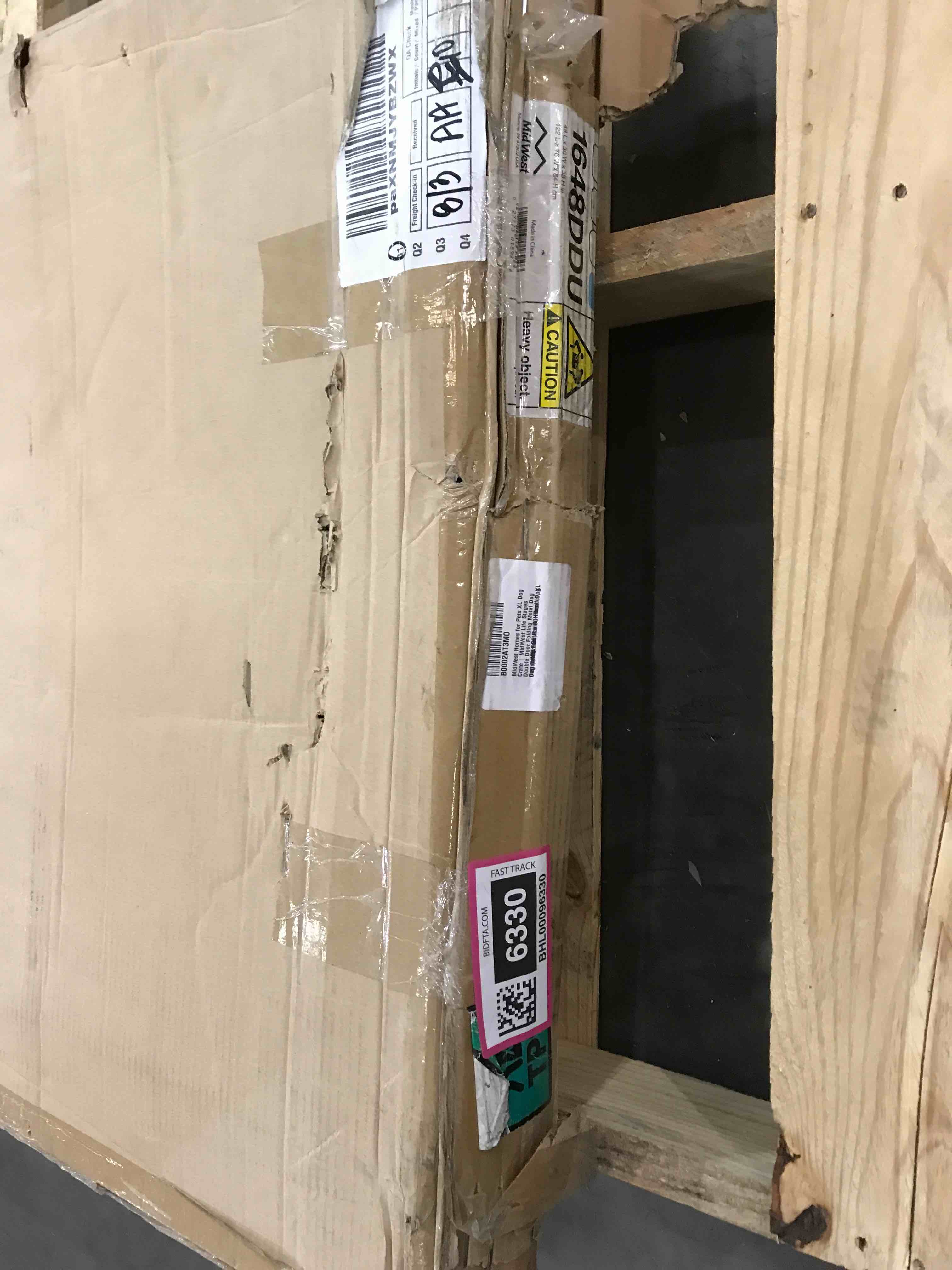 https://s3.amazonaws.com/lotting-images-prod/bidfta/BHL00096330_1693488226912.jpeg