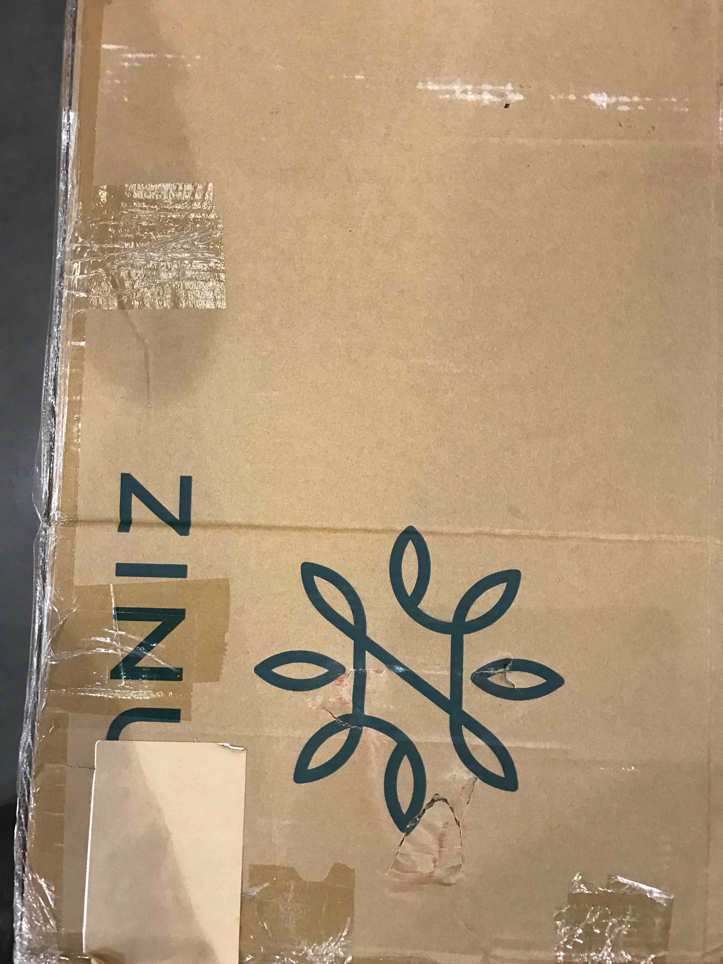 https://s3.amazonaws.com/lotting-images-prod/bidfta/BHL00096694_1692963737166.jpeg