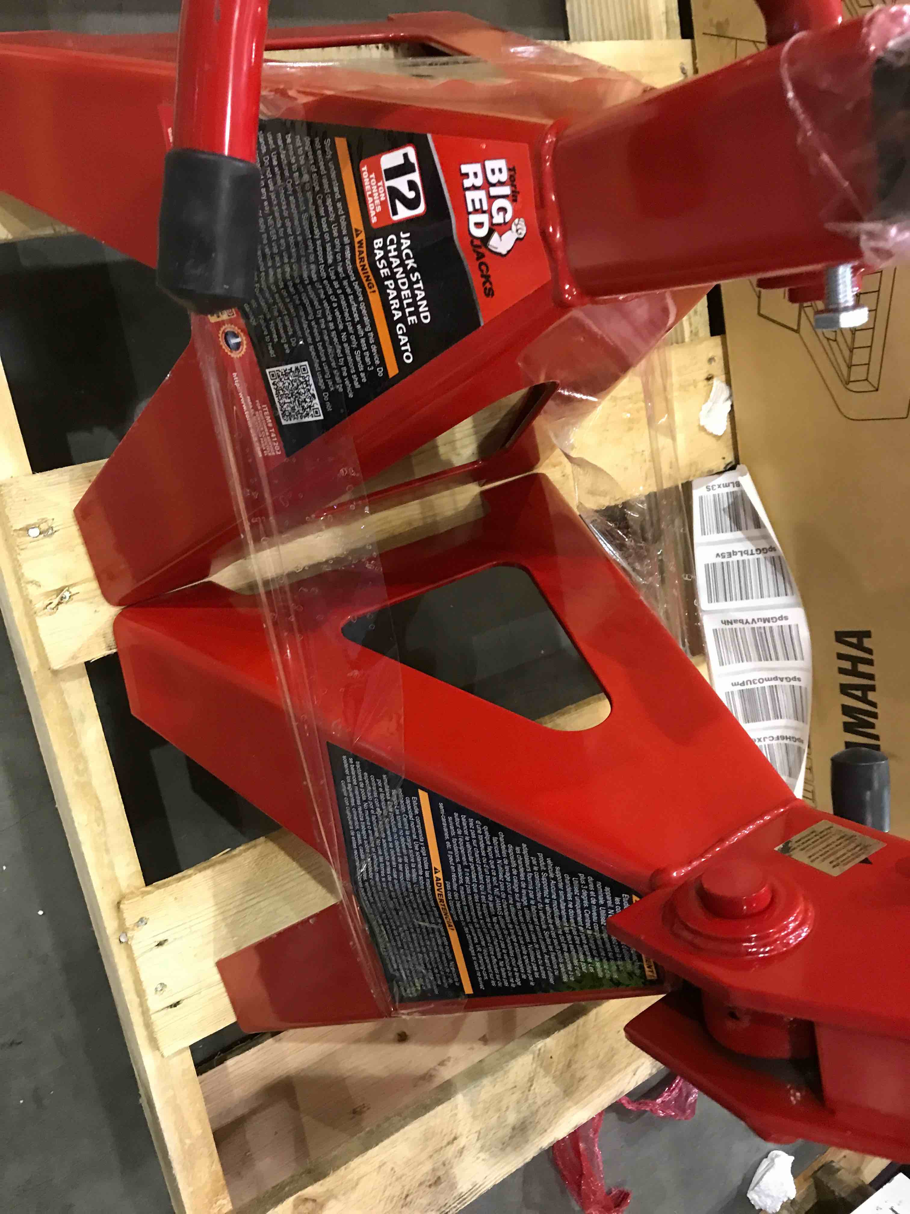 https://s3.amazonaws.com/lotting-images-prod/bidfta/BHL00096695_1692963992395.jpeg