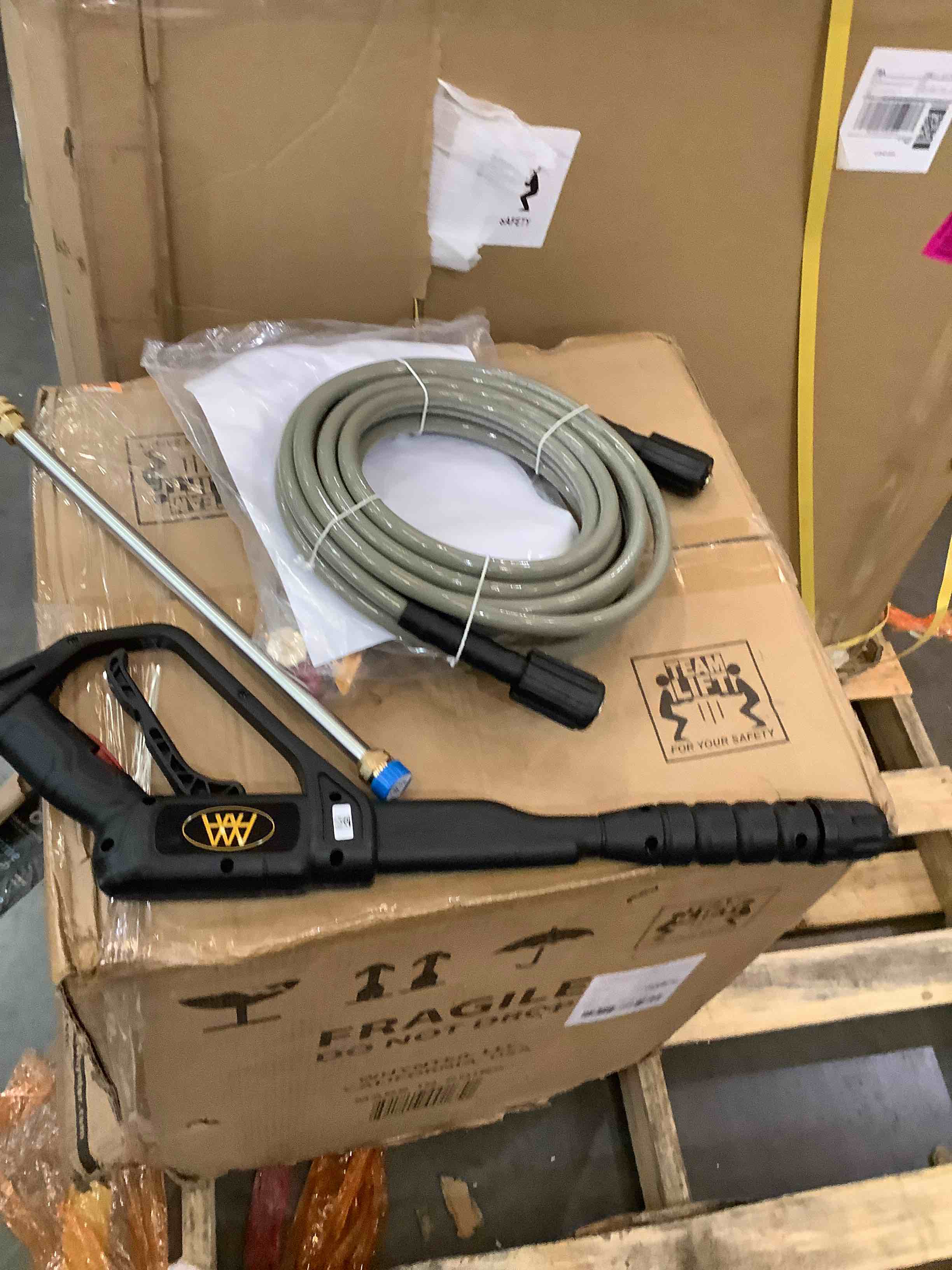 https://s3.amazonaws.com/lotting-images-prod/bidfta/BHL00097333_1692633103337.jpeg