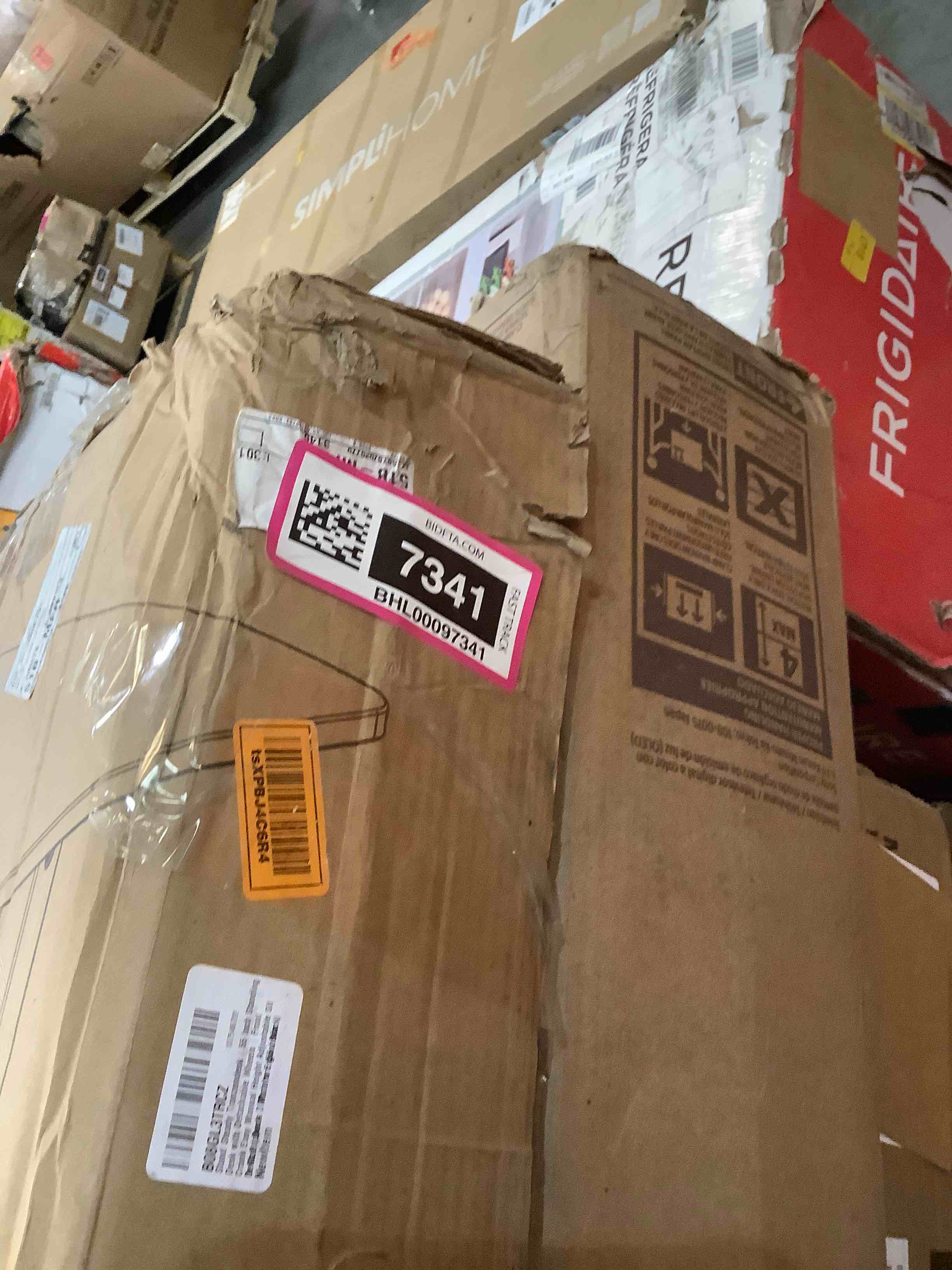https://s3.amazonaws.com/lotting-images-prod/bidfta/BHL00097341_1692637052706.jpeg