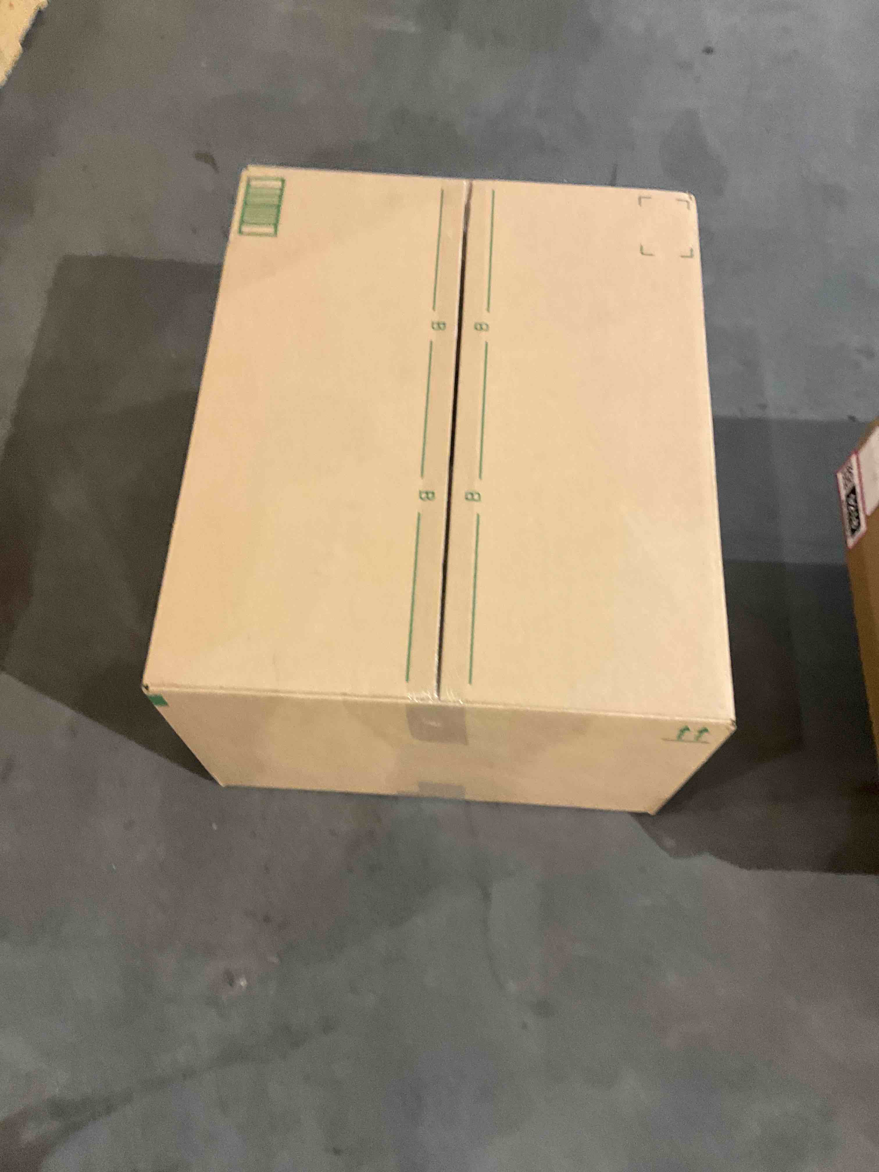 https://s3.amazonaws.com/lotting-images-prod/bidfta/BHL00099221_1693481992812.jpeg