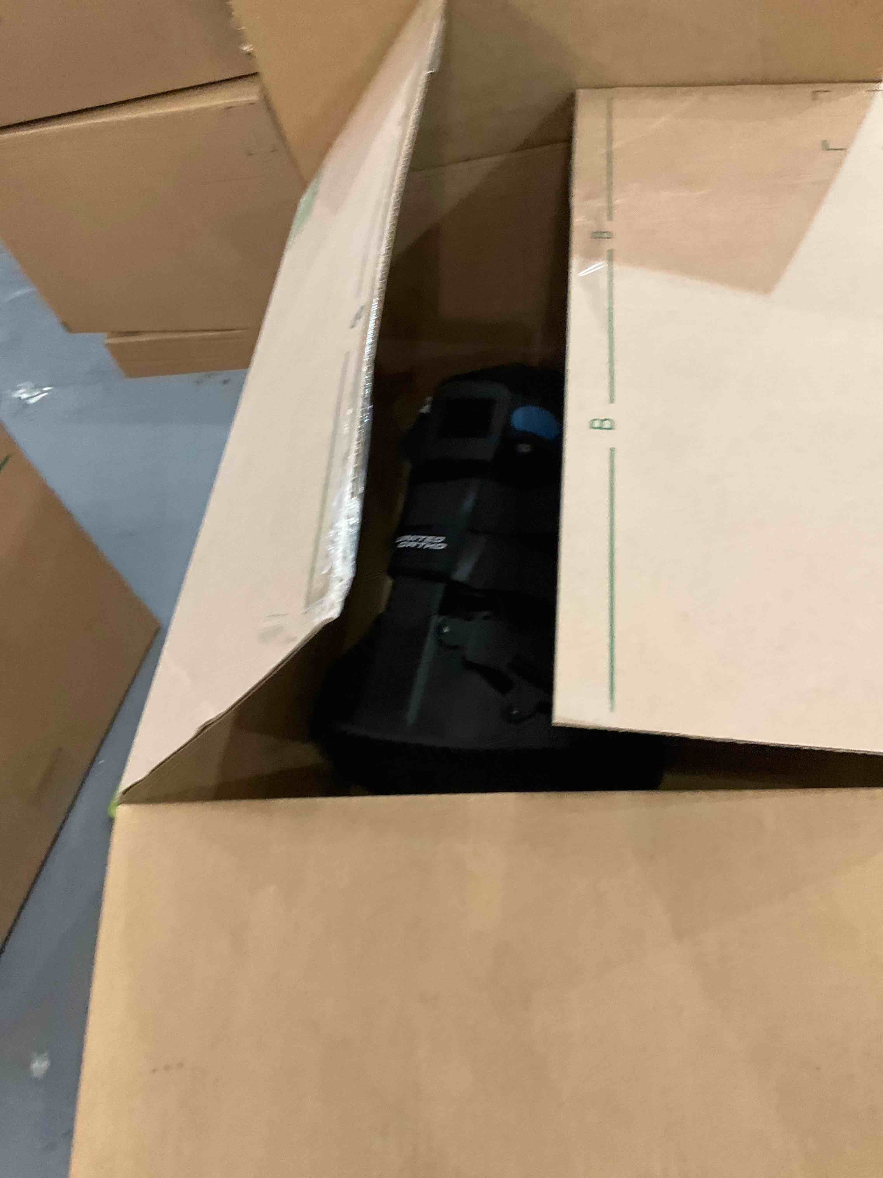 https://s3.amazonaws.com/lotting-images-prod/bidfta/BHL00099486_1694612867147.jpeg