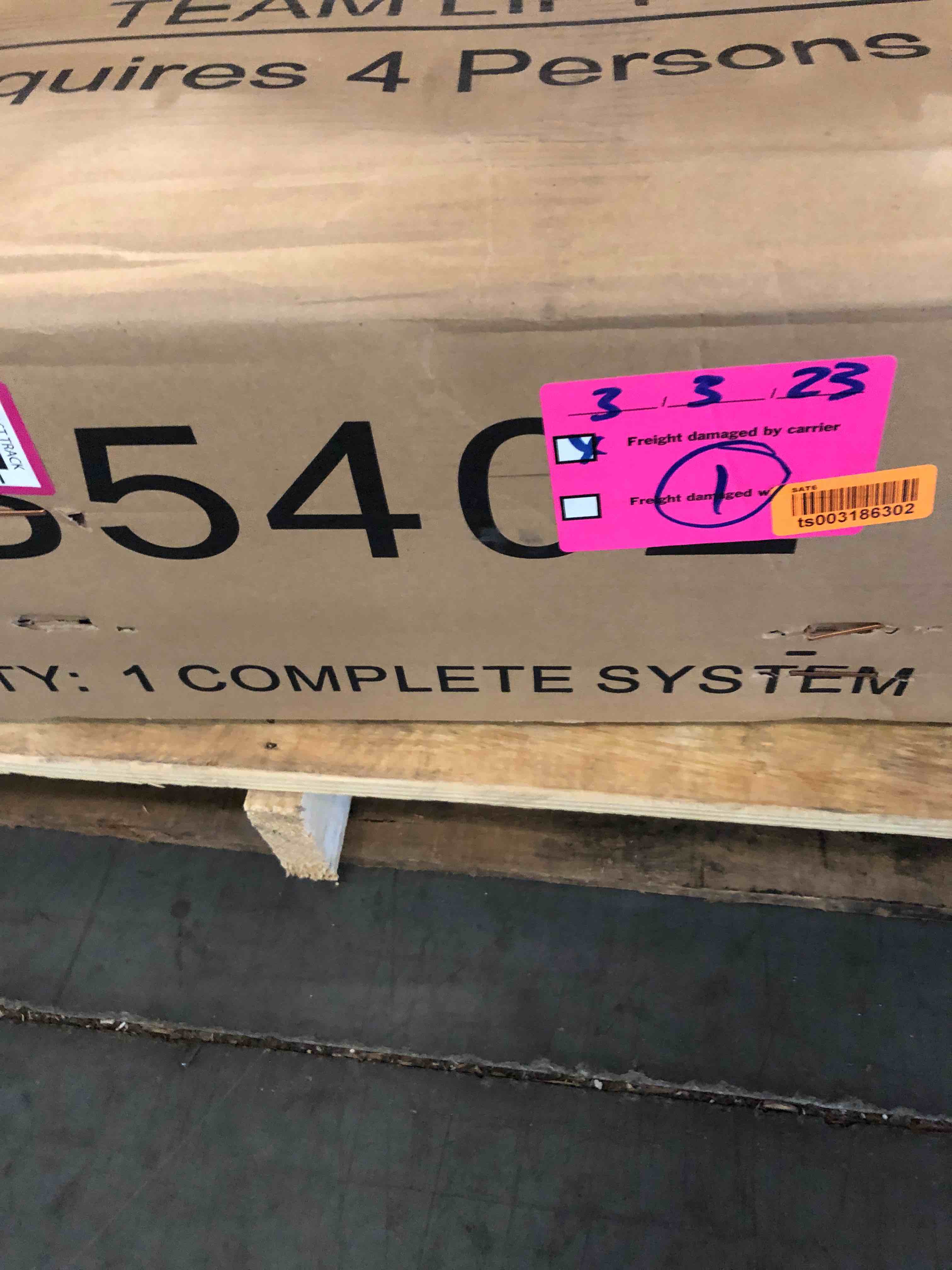 https://s3.amazonaws.com/lotting-images-prod/bidfta/BHL00102561_1696265785584.jpeg