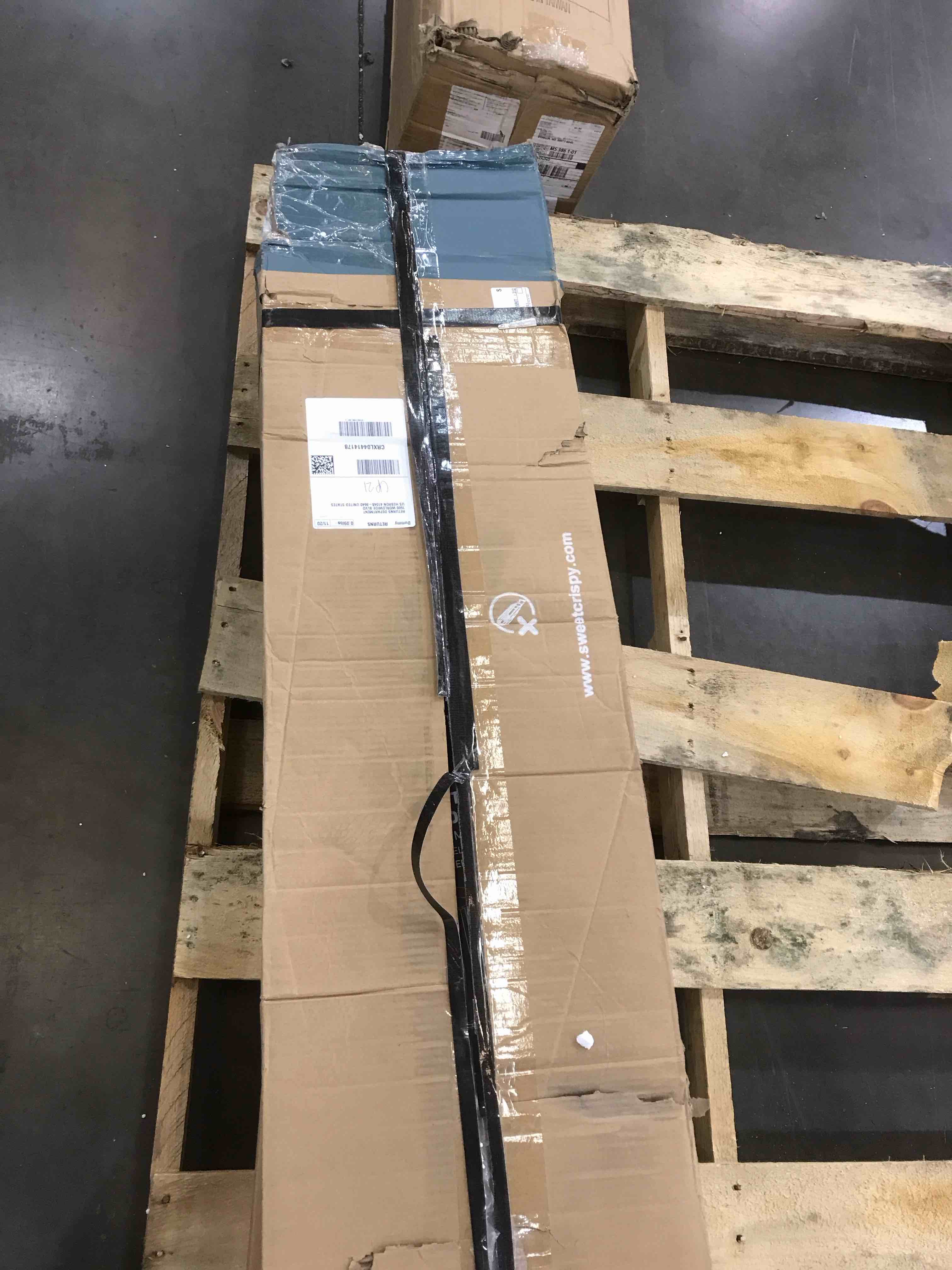 https://s3.amazonaws.com/lotting-images-prod/bidfta/BHL00102828_1701372658264.jpeg